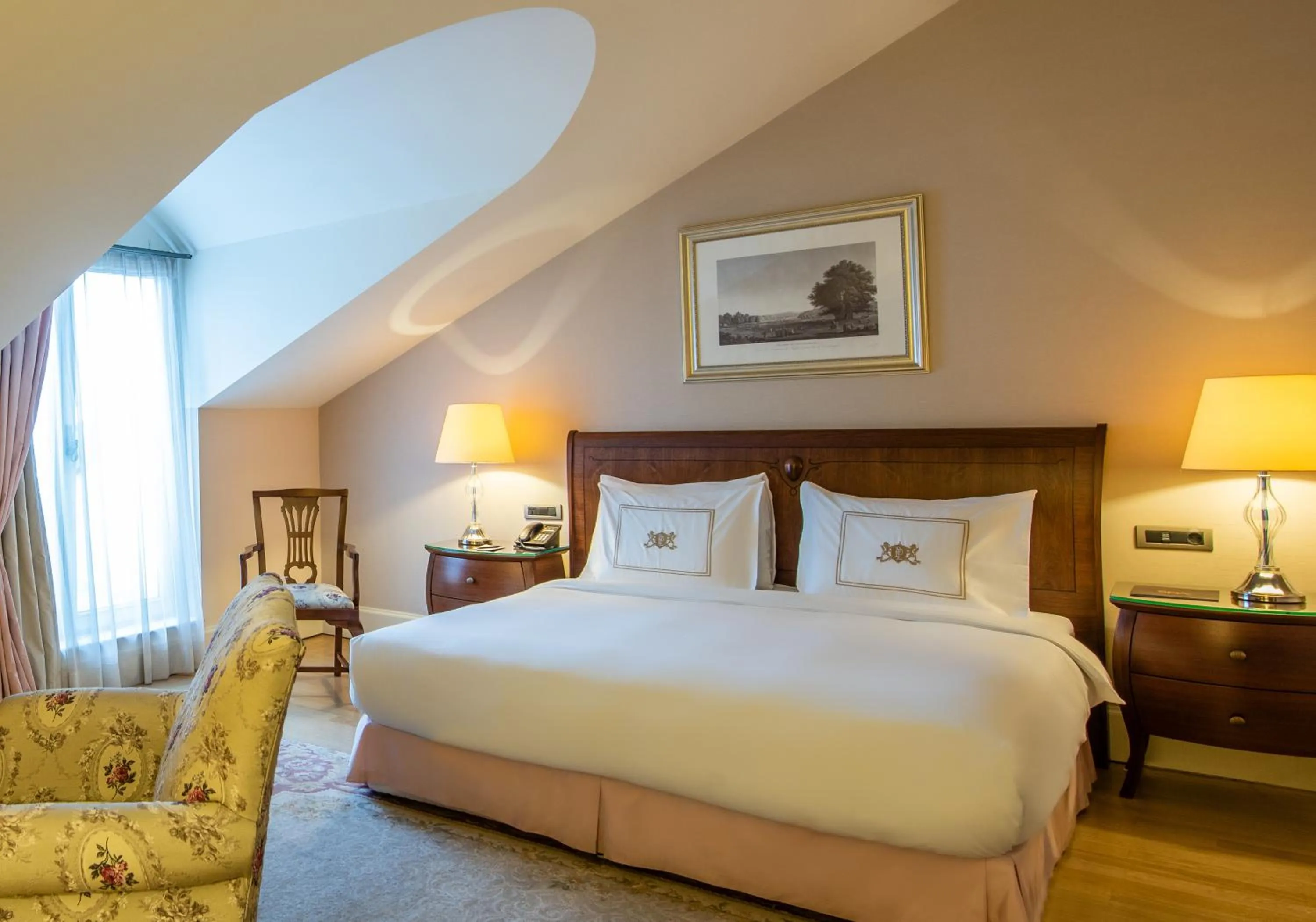 Bedroom, Bed in Pera Palace Hotel