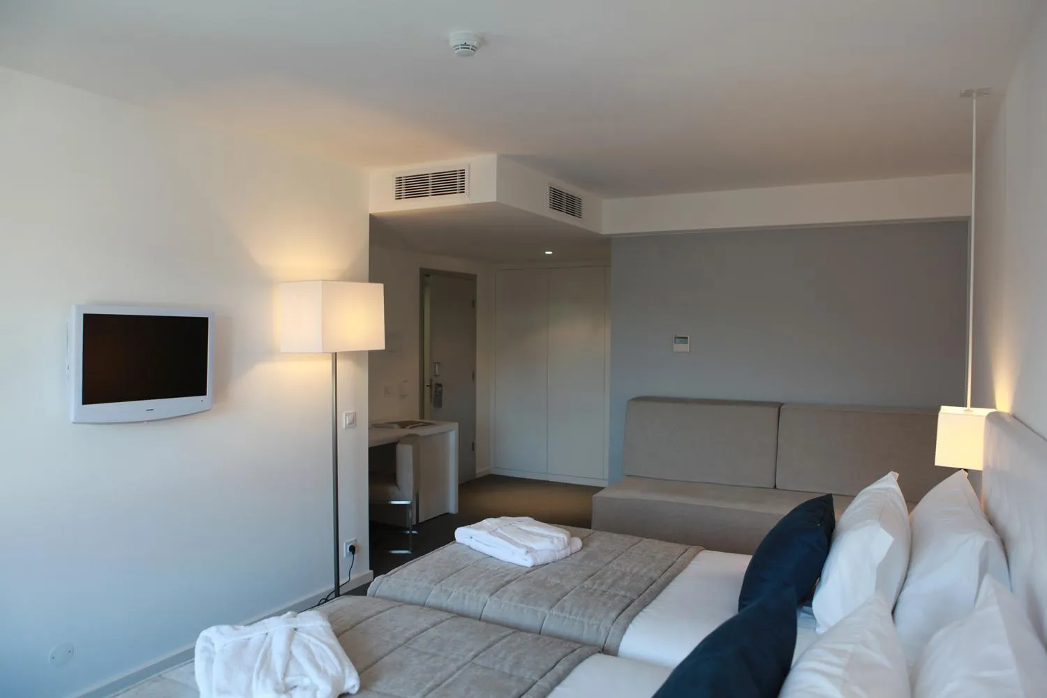 Bedroom, Bed in Hotel Anjo de Portugal