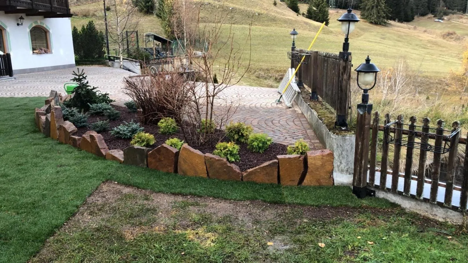 Garden in Alpine Touring Hotel-petfriendly