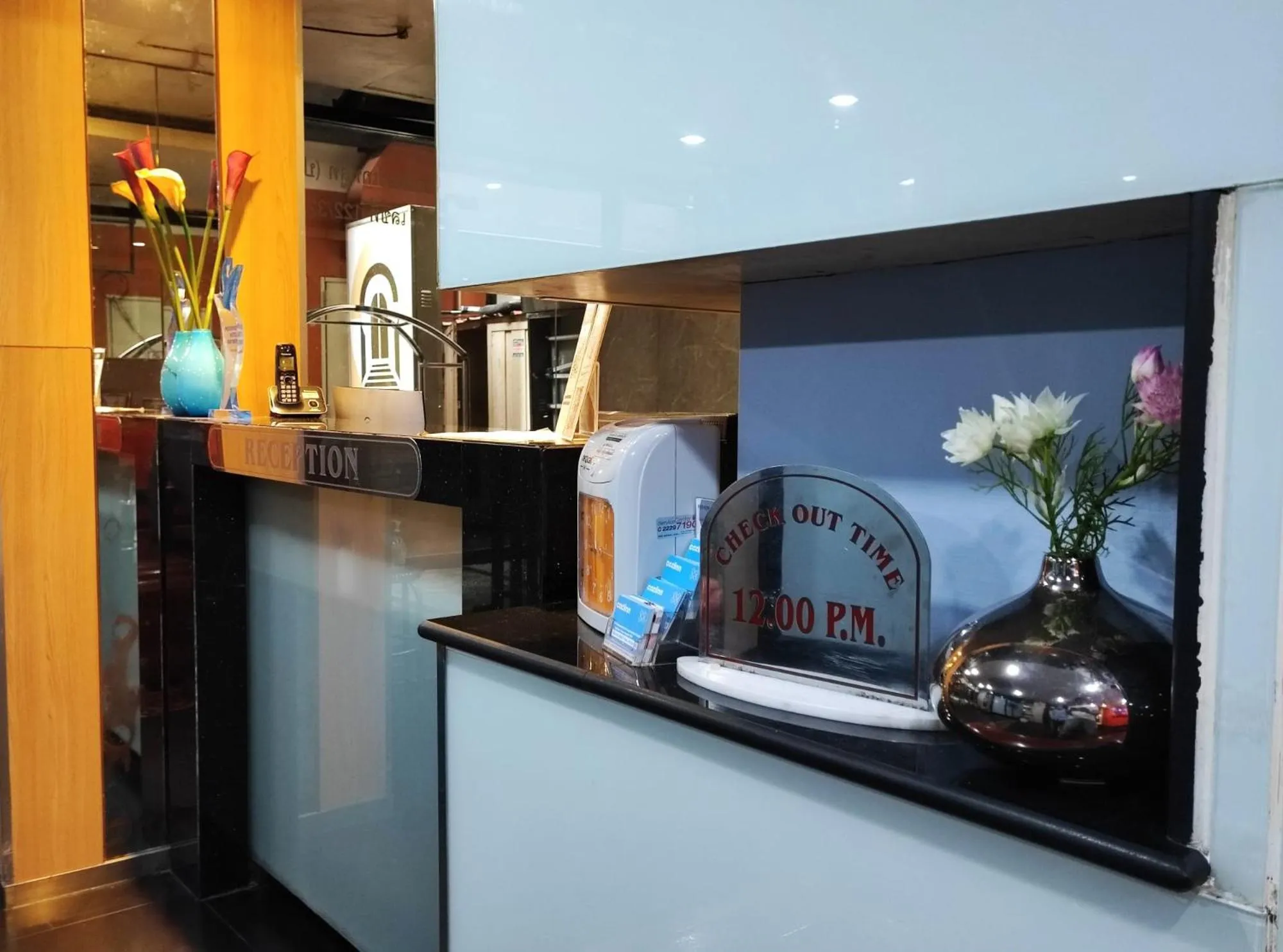 Property building in Cozi Inn Hotel, Bangkok