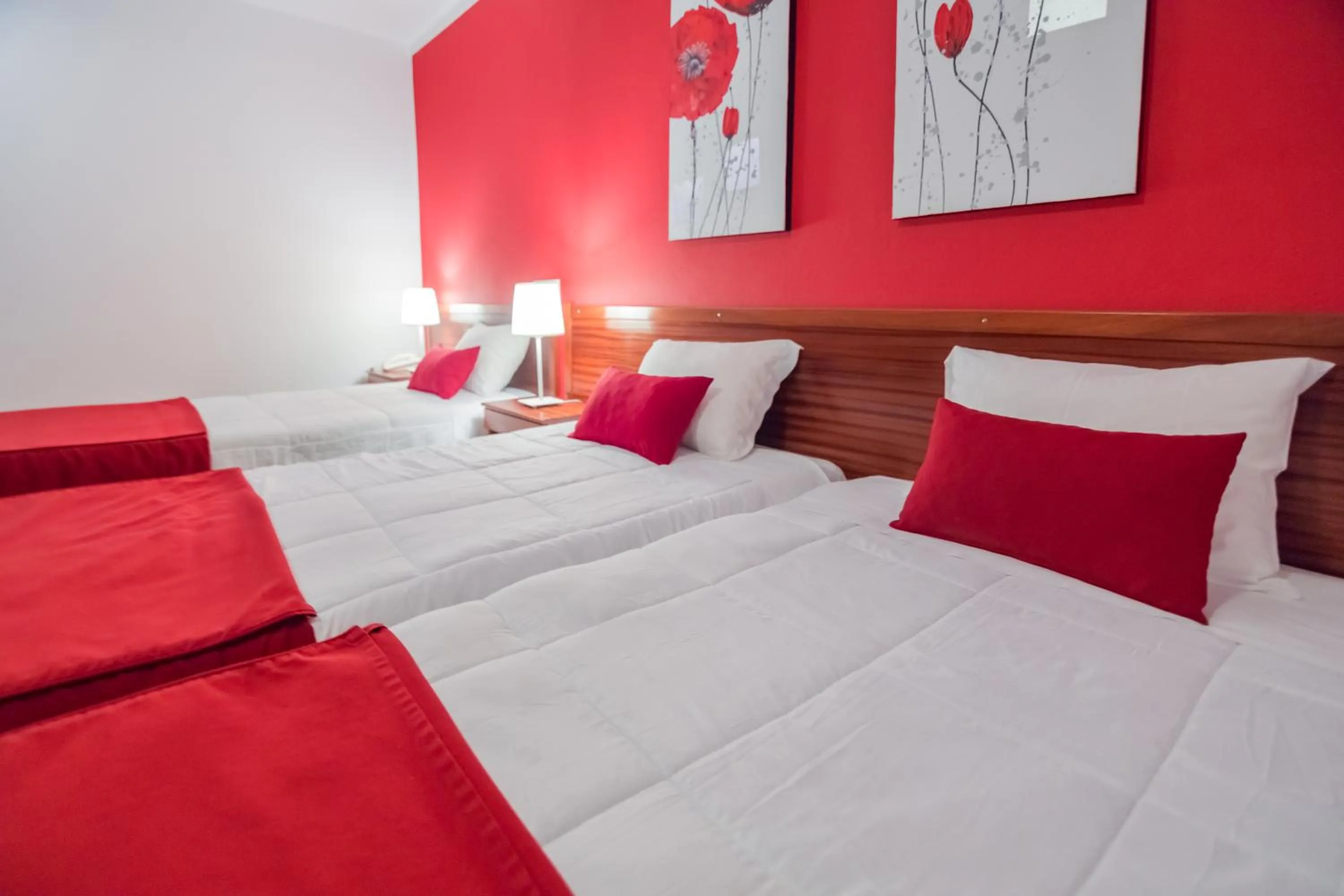 Photo of the whole room, Bed in Hotel Cristo Rei - Fatima