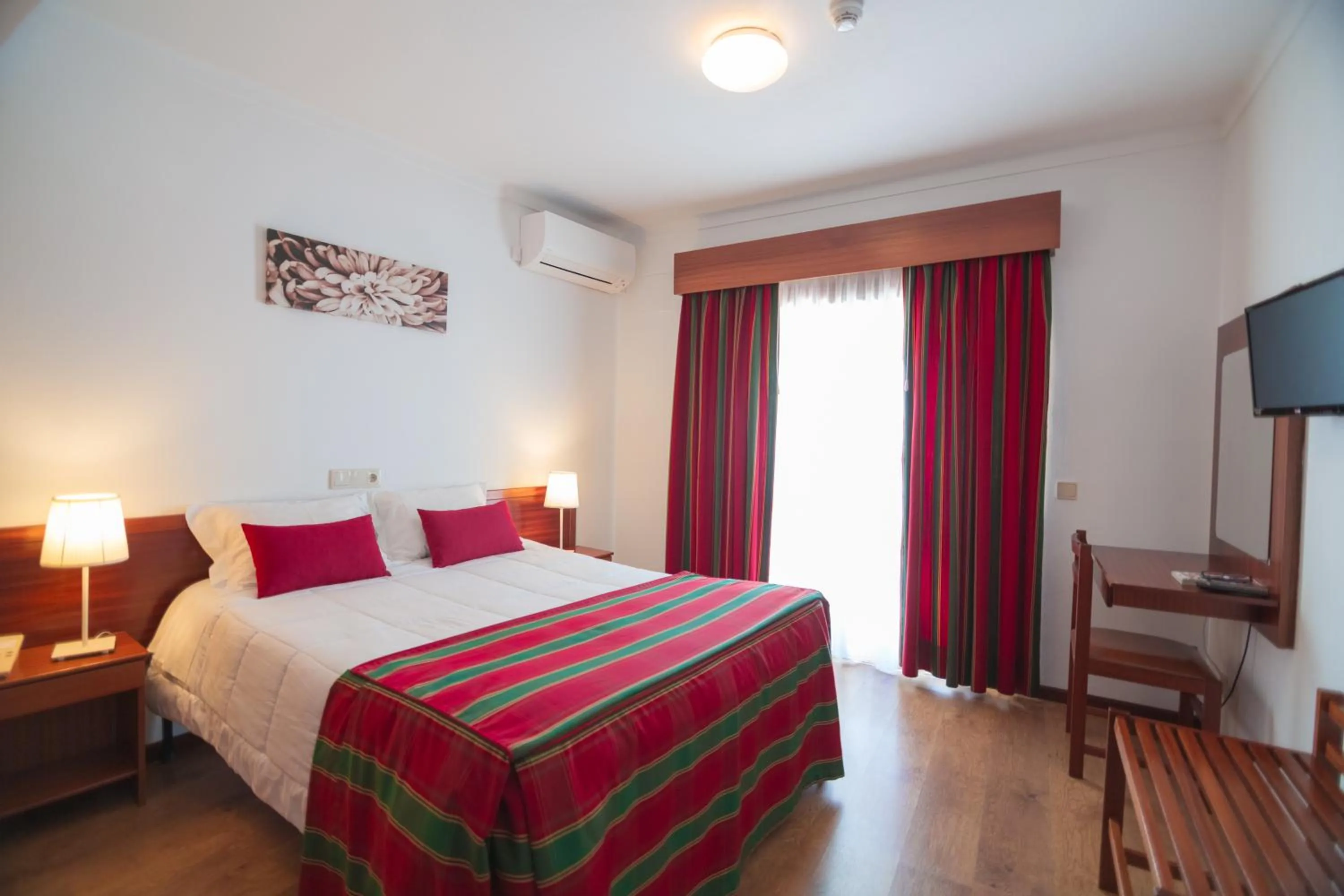 Decorative detail, Bed in Hotel Cristo Rei - Fatima