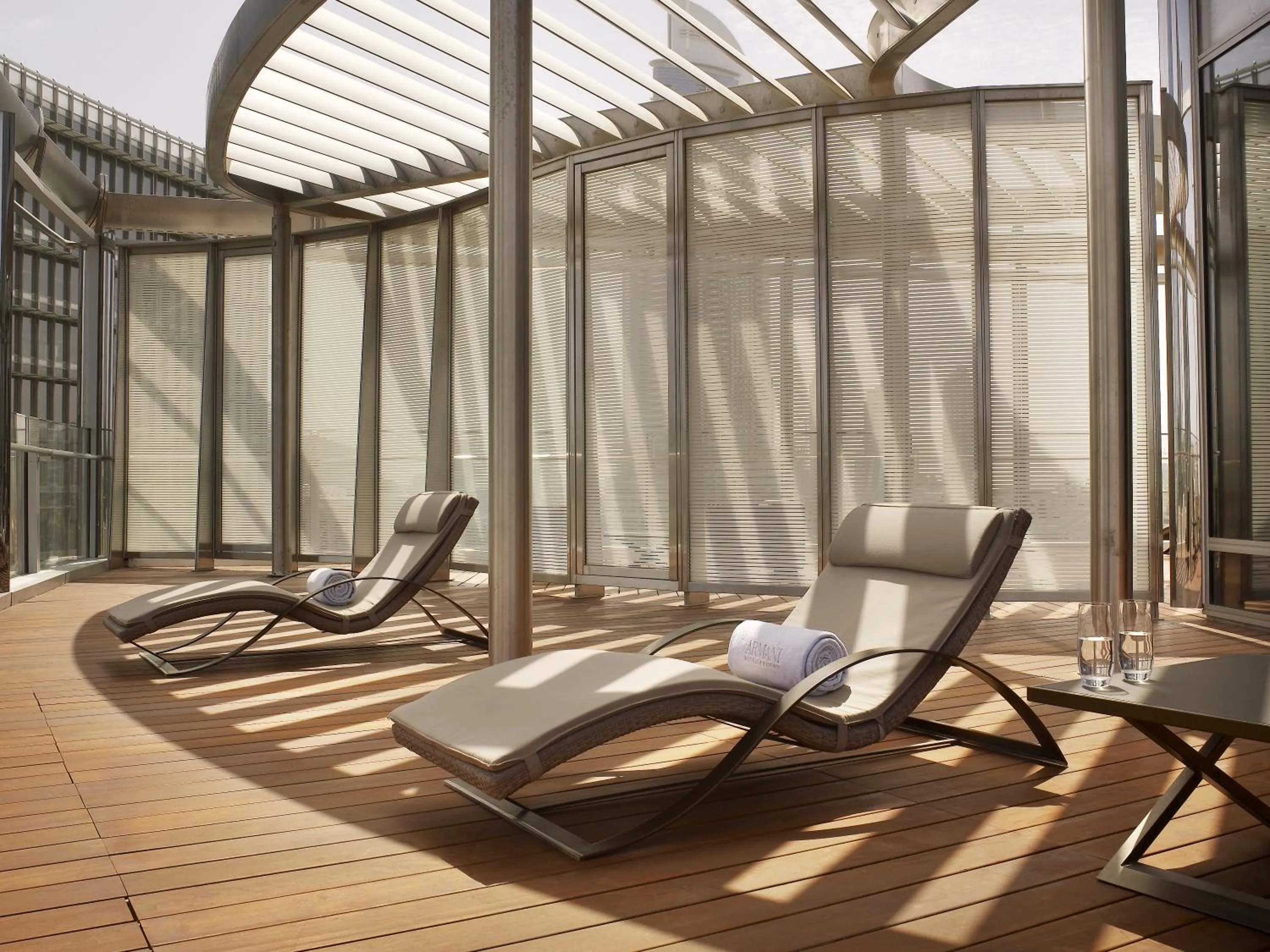 Swimming pool in Armani Hotel Dubai, Burj Khalifa