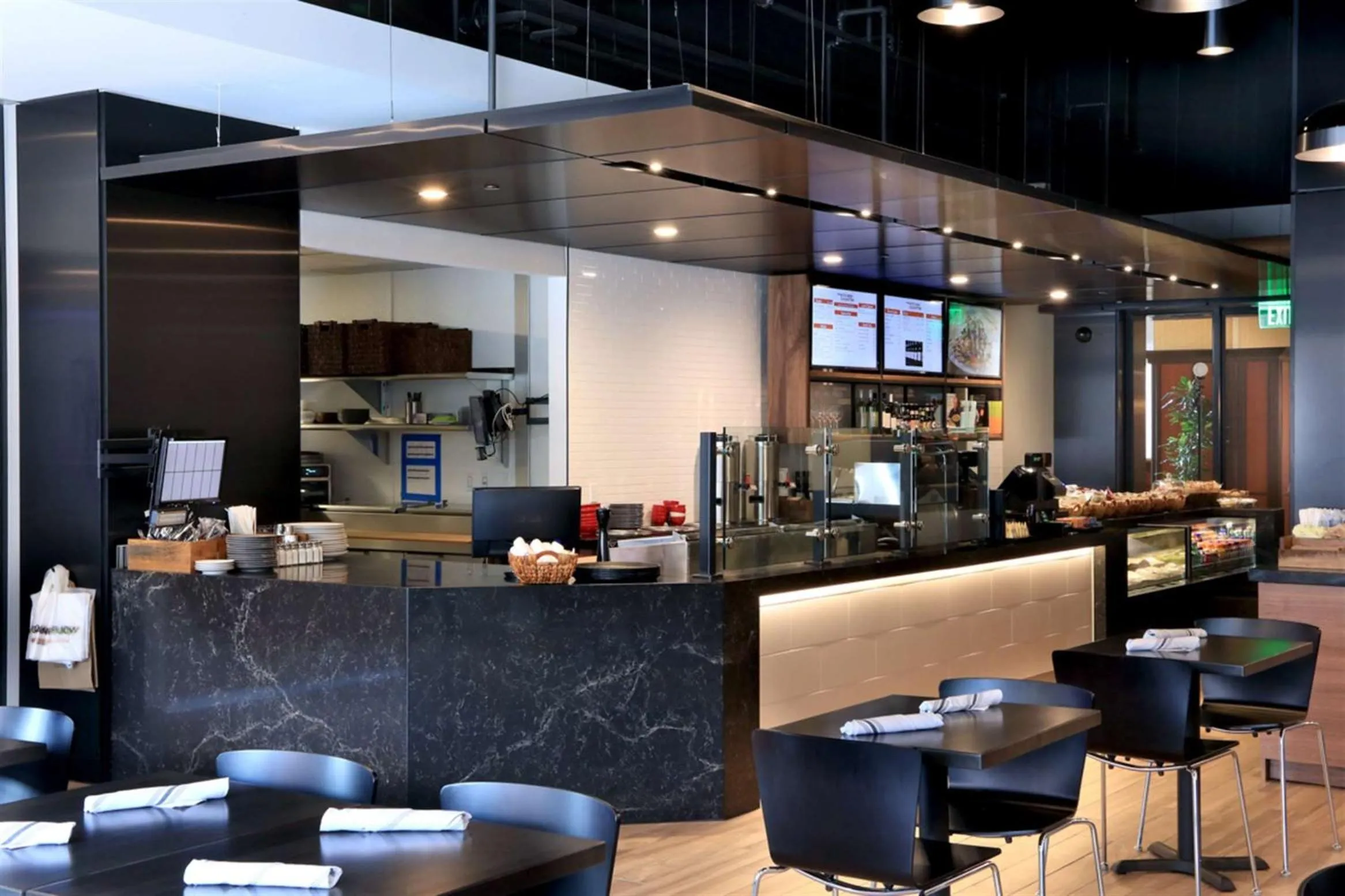 Restaurant/places to eat in Amway Grand Plaza Hotel, Curio Collection by Hilton