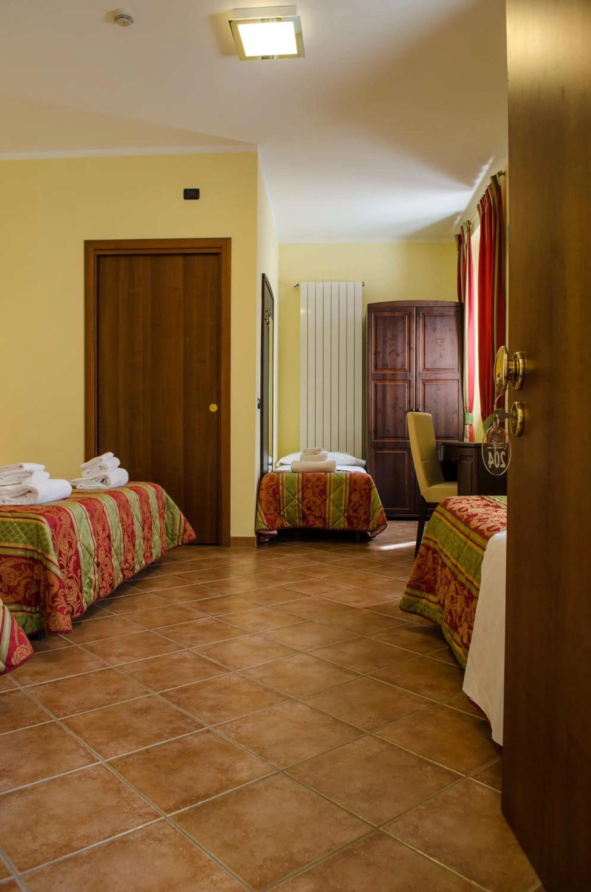 Photo of the whole room, Bed in Hotel Oberje Dla Viere