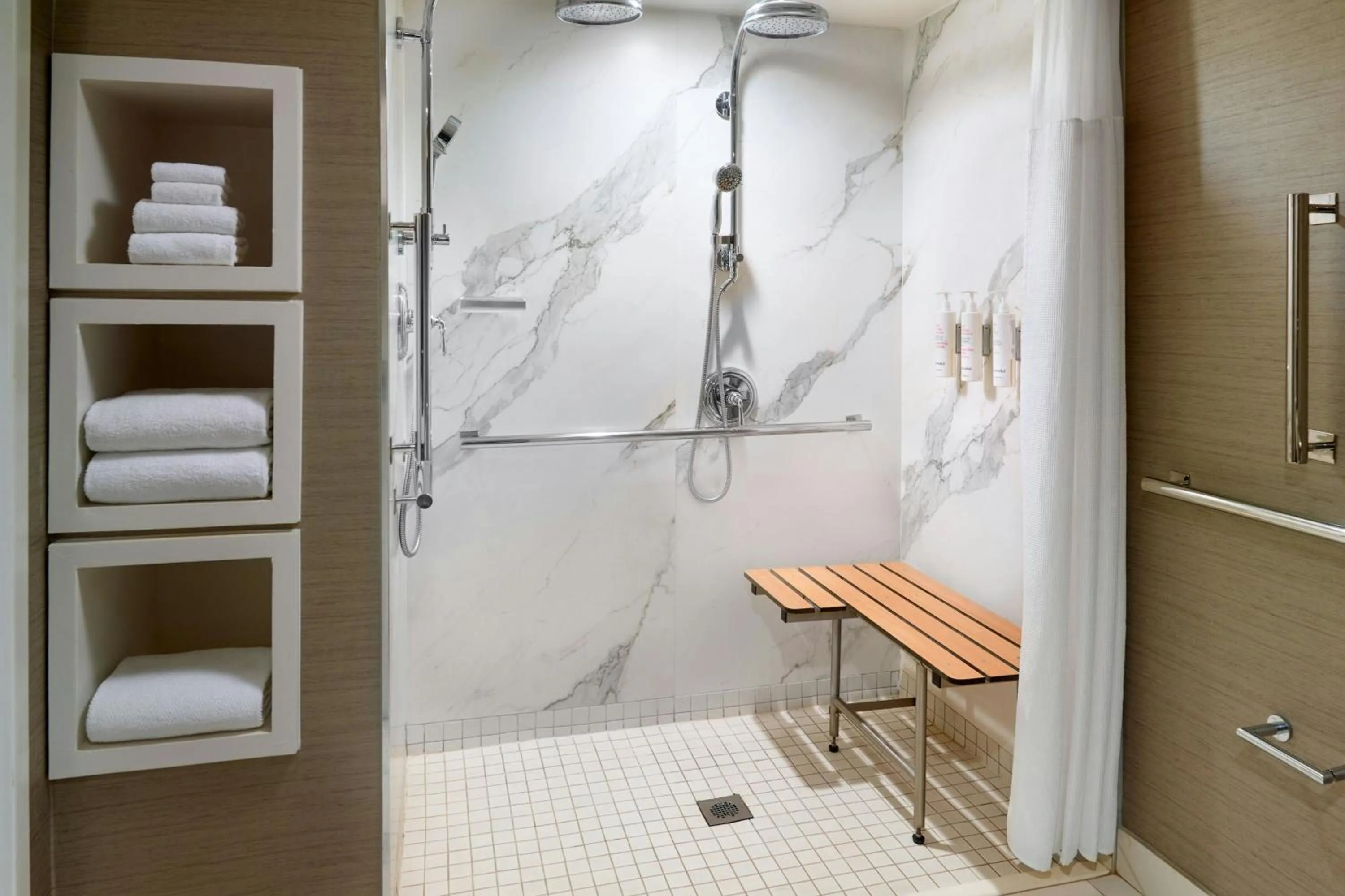 Bathroom in Charlotte Marriott SouthPark