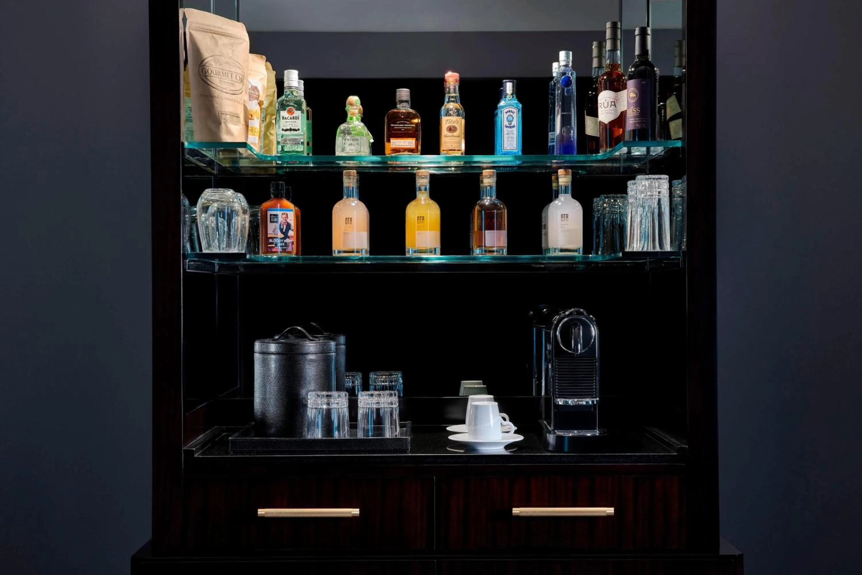 Lounge or bar in The Ritz-Carlton, Charlotte