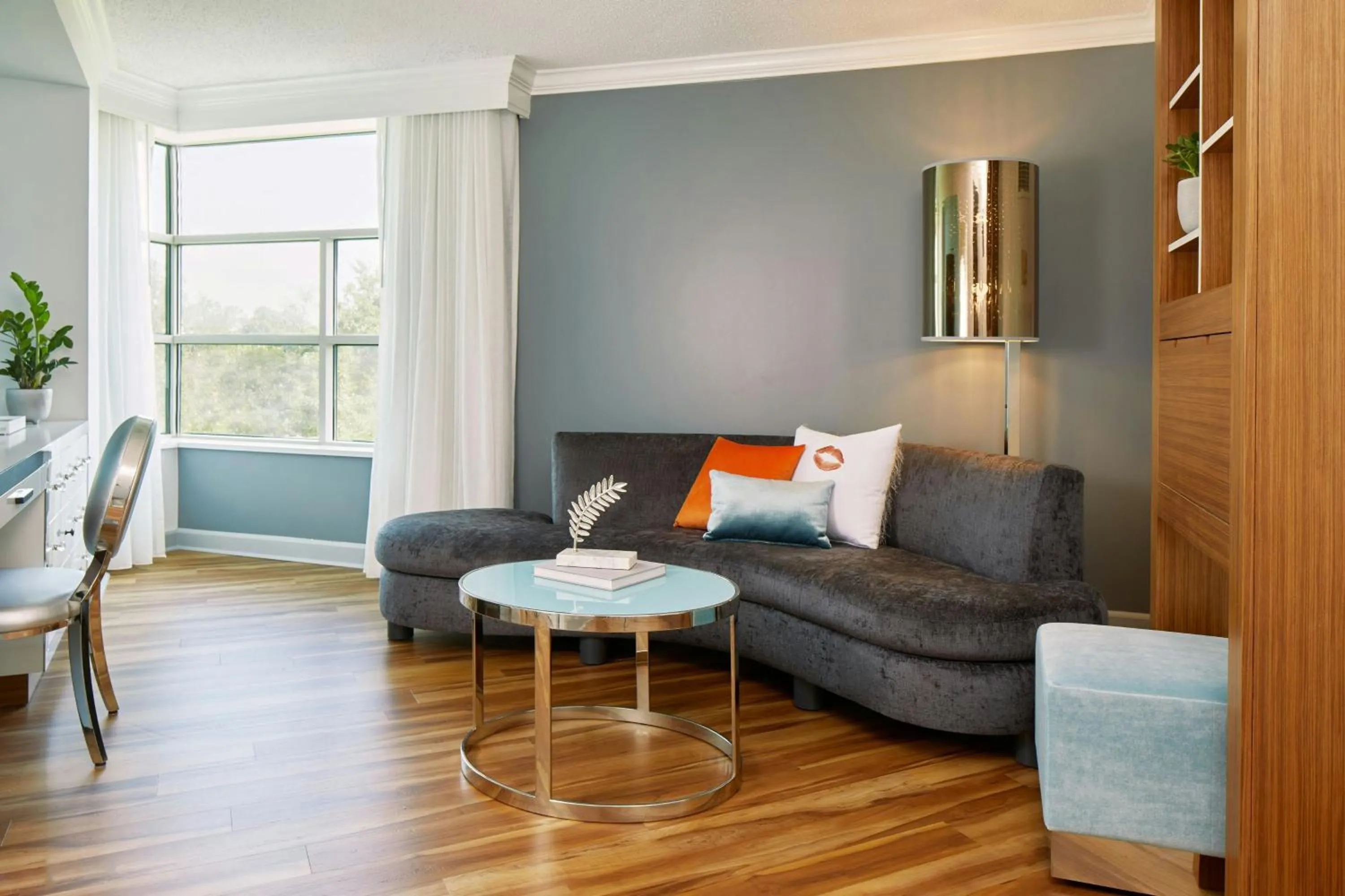 Photo of the whole room in Renaissance Charlotte SouthPark Hotel