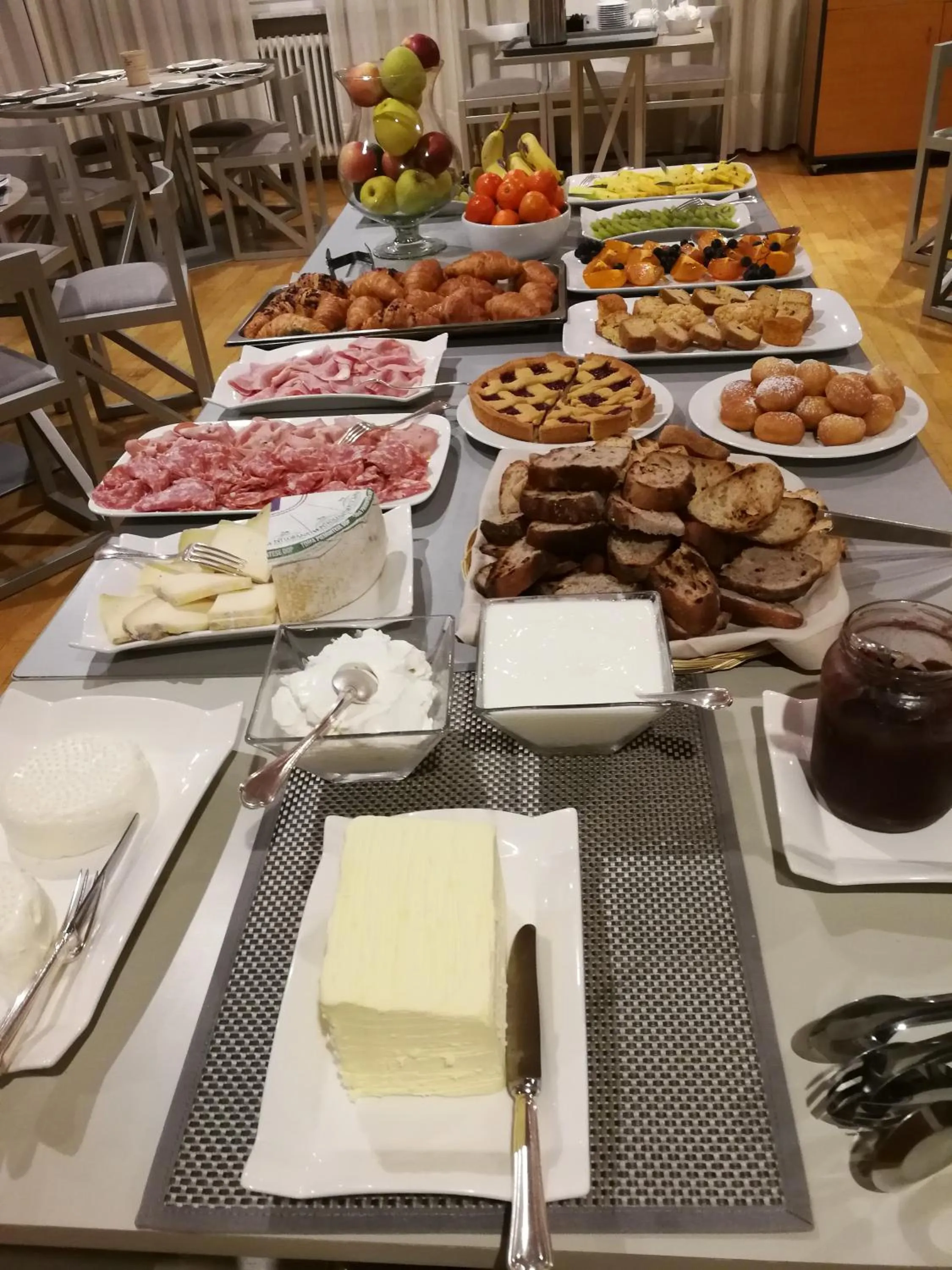 Buffet breakfast in Il Cascinalenuovo