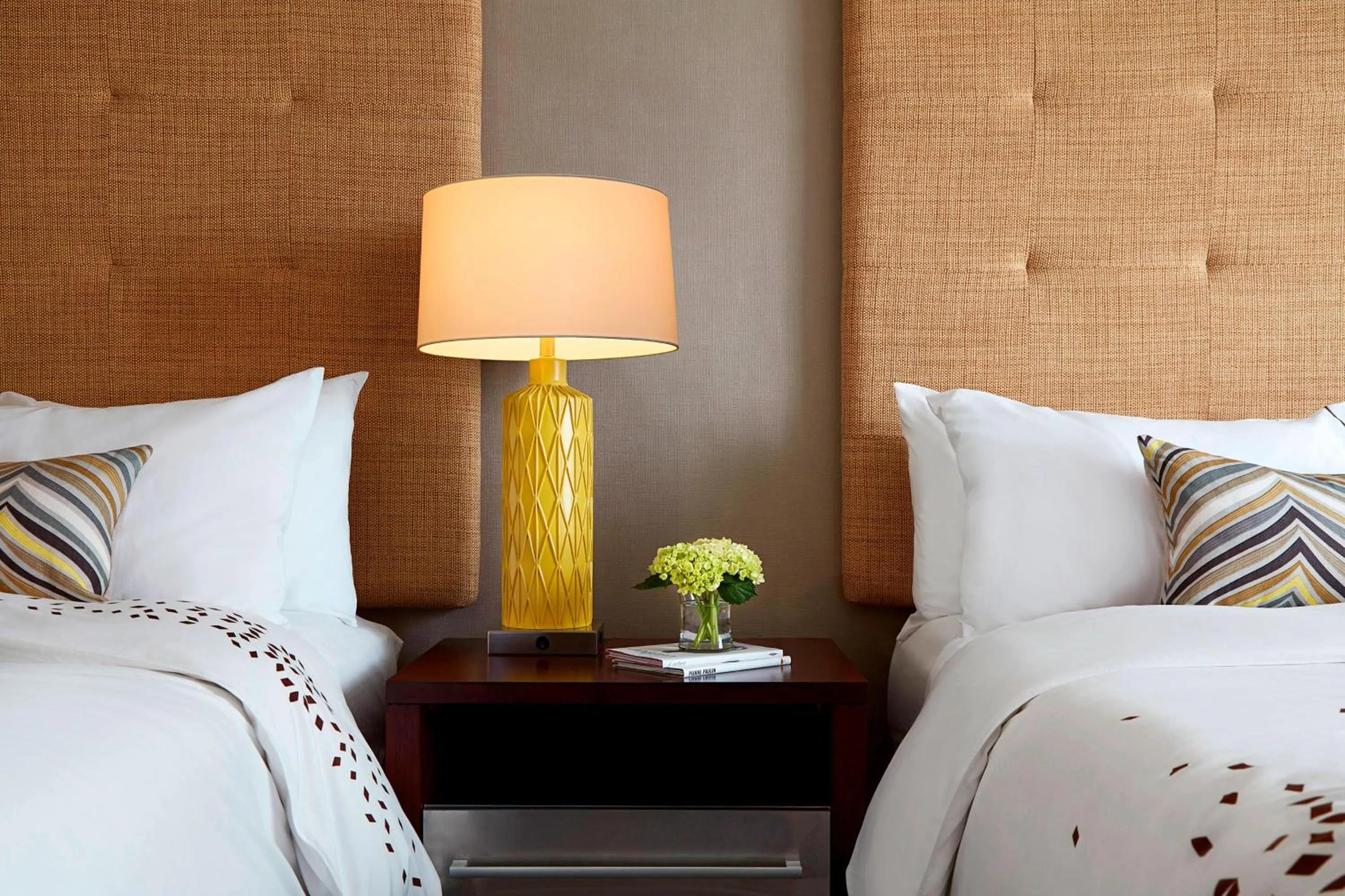 Photo of the whole room, Bed in Renaissance Columbus Downtown Hotel