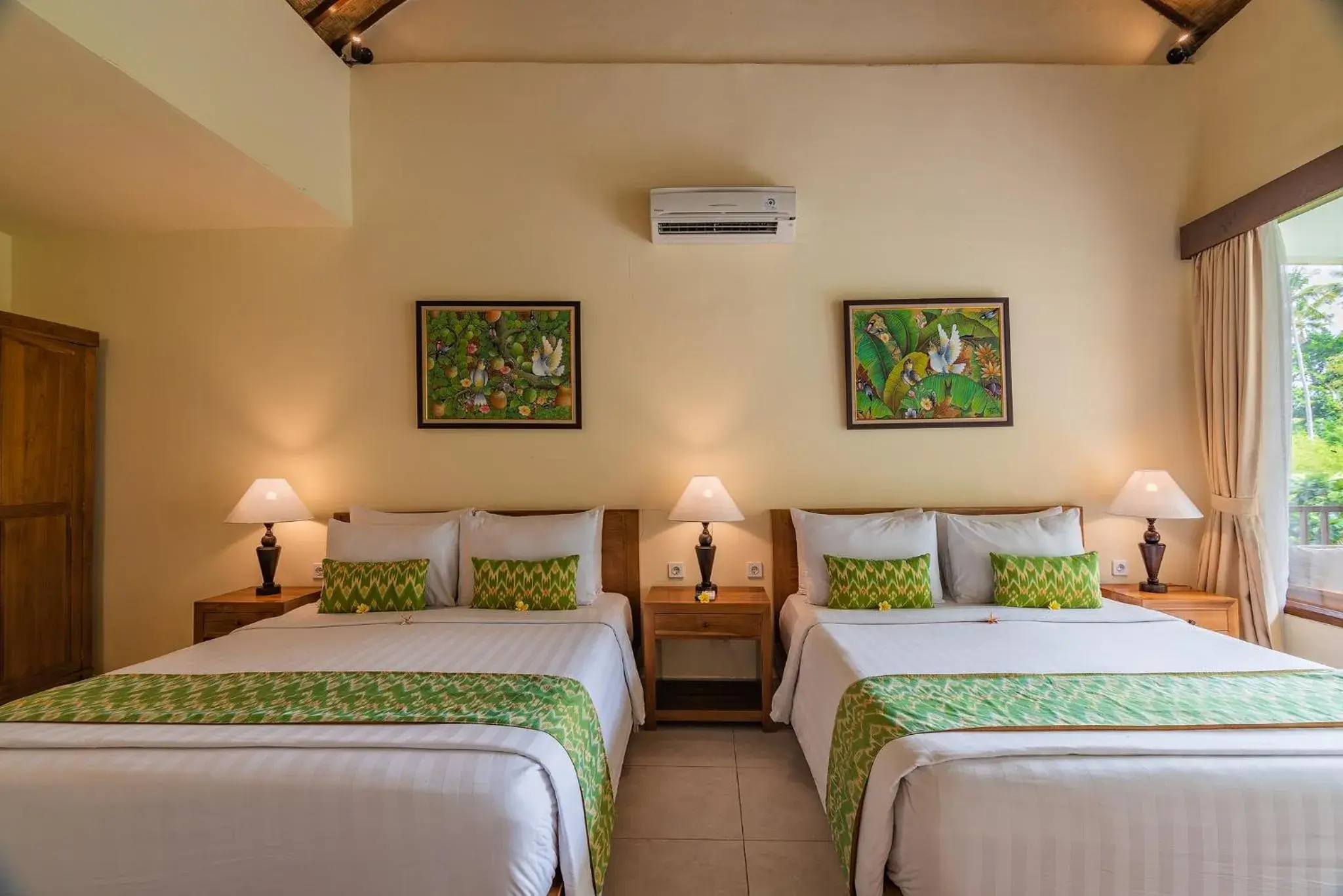 Deluxe Twin Room in Swahita Ubud Deluxe Twin Room in Swahita Ubud