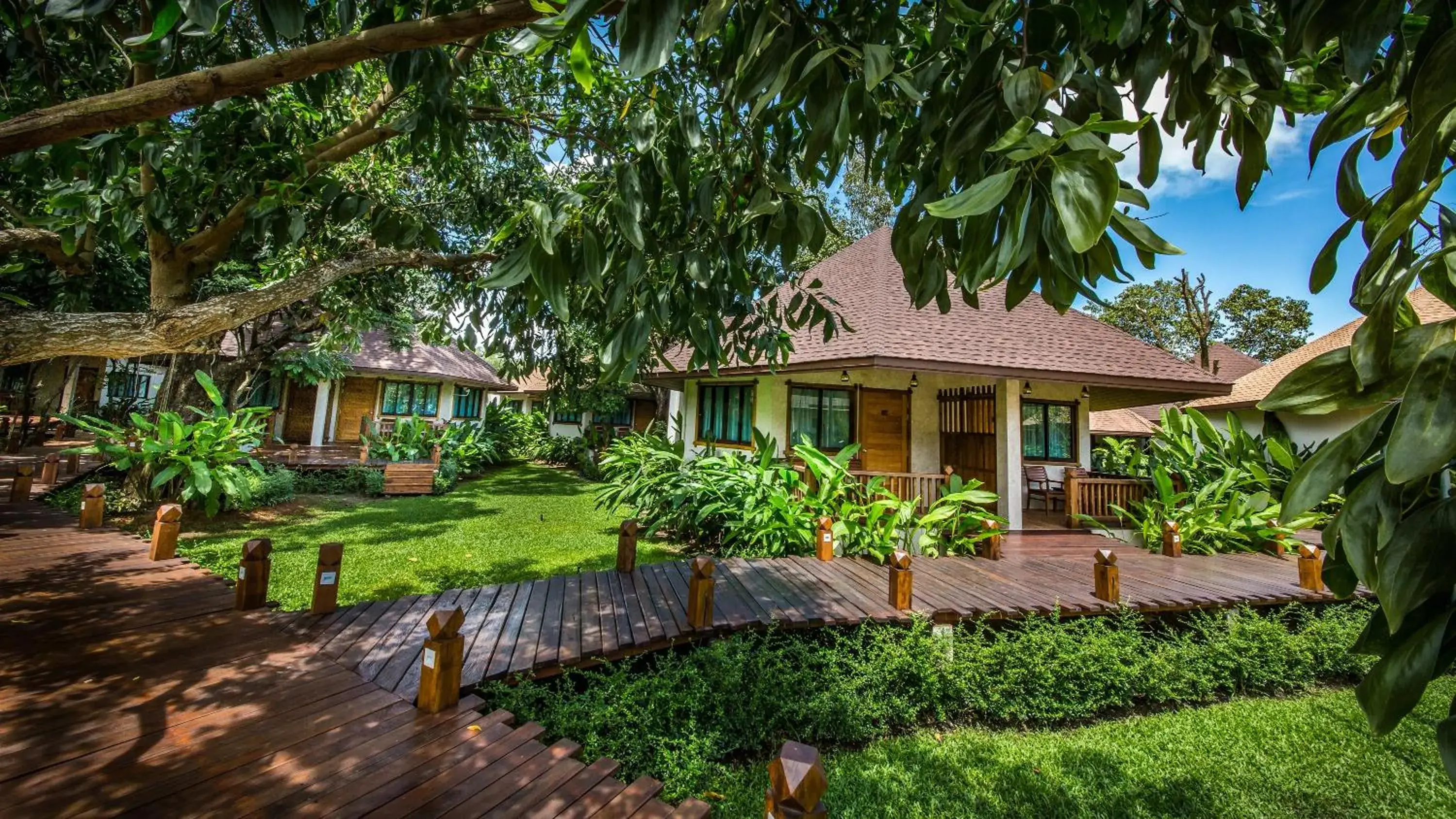 Quadruple Room (Free 1-Way Airport Transfer) in Naiyang Park Resort - SHA Extra Plus Quadruple Room (Free 1-Way Airport Transfer) in Naiyang Park Resort - SHA Extra Plus