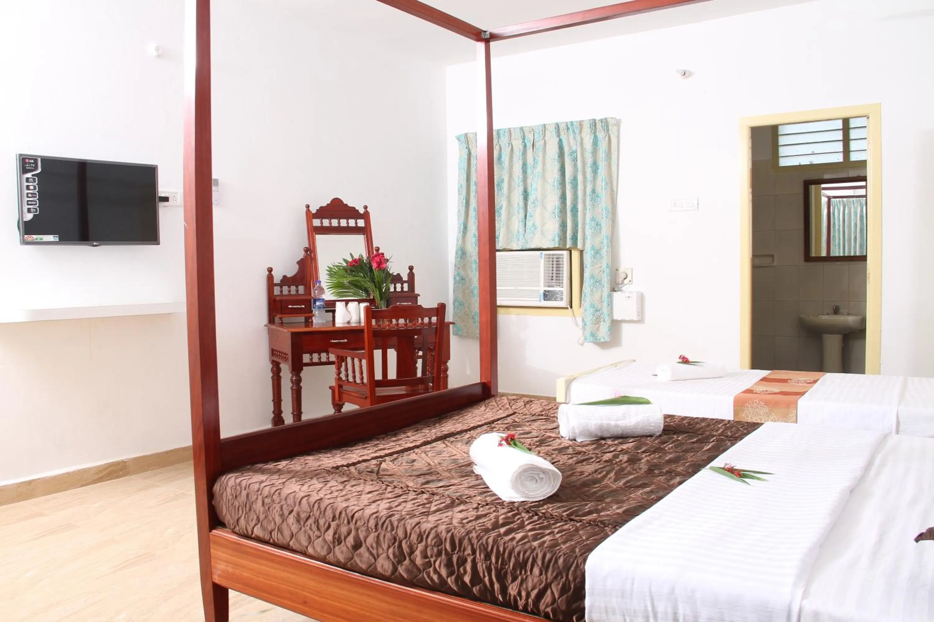 Photo of the whole room, Bed in Meya Beach Walk Hotel