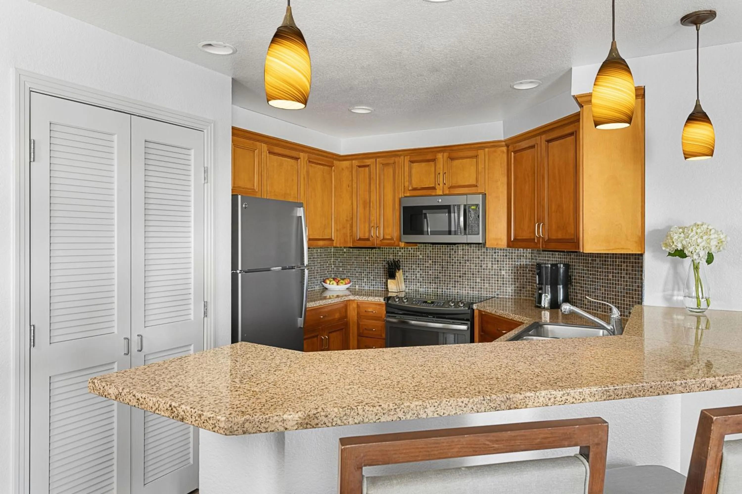 Kitchen or kitchenette in Marriott's Desert Springs Villas I