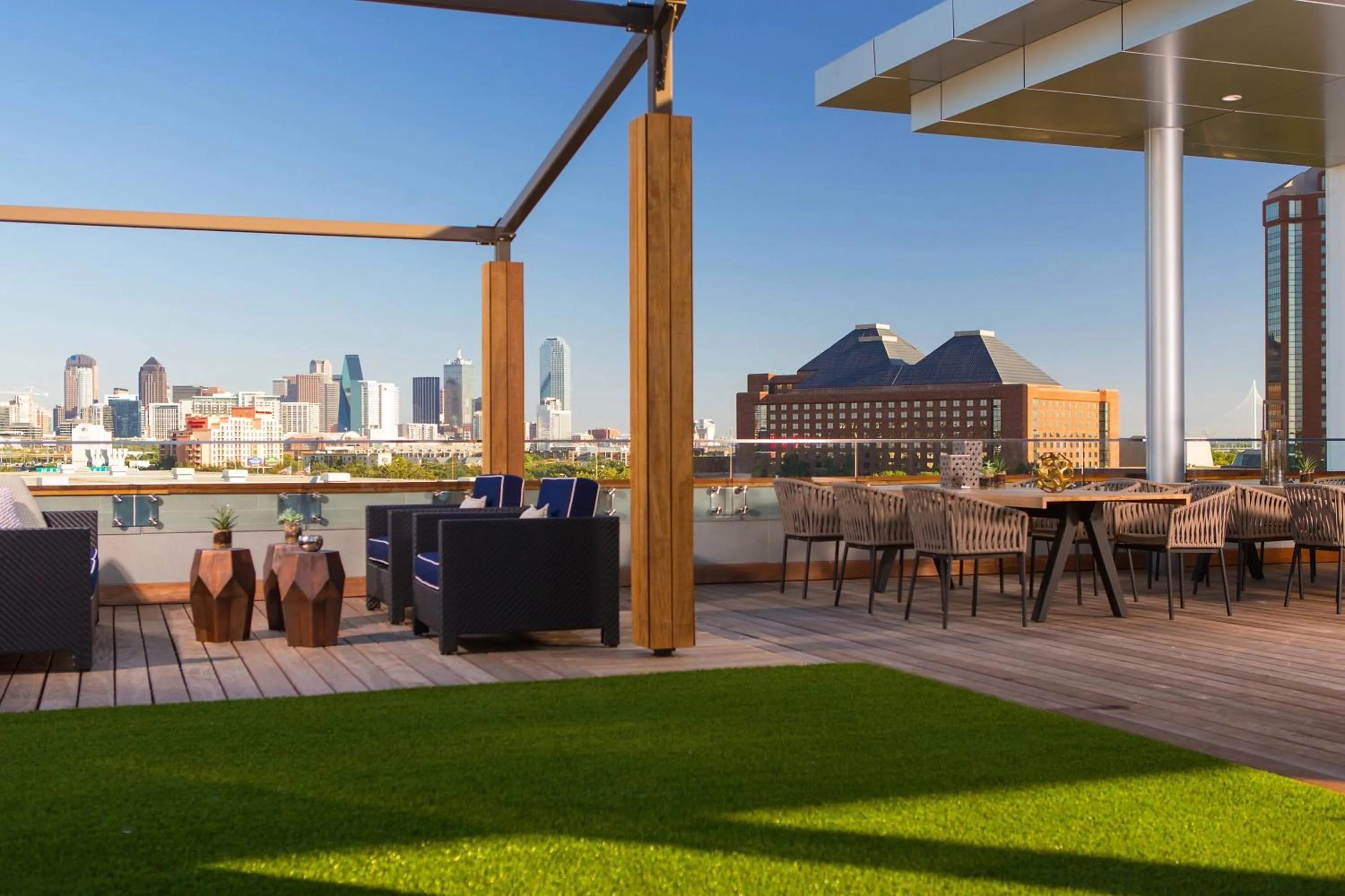 Meeting/conference room in Renaissance Dallas Hotel
