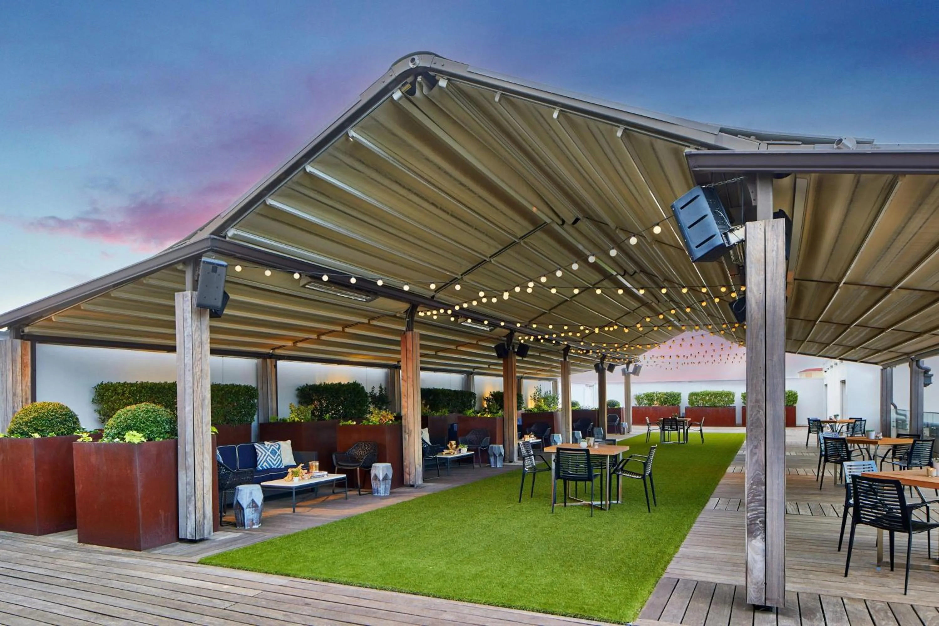 Meeting/conference room in Renaissance Dallas Hotel
