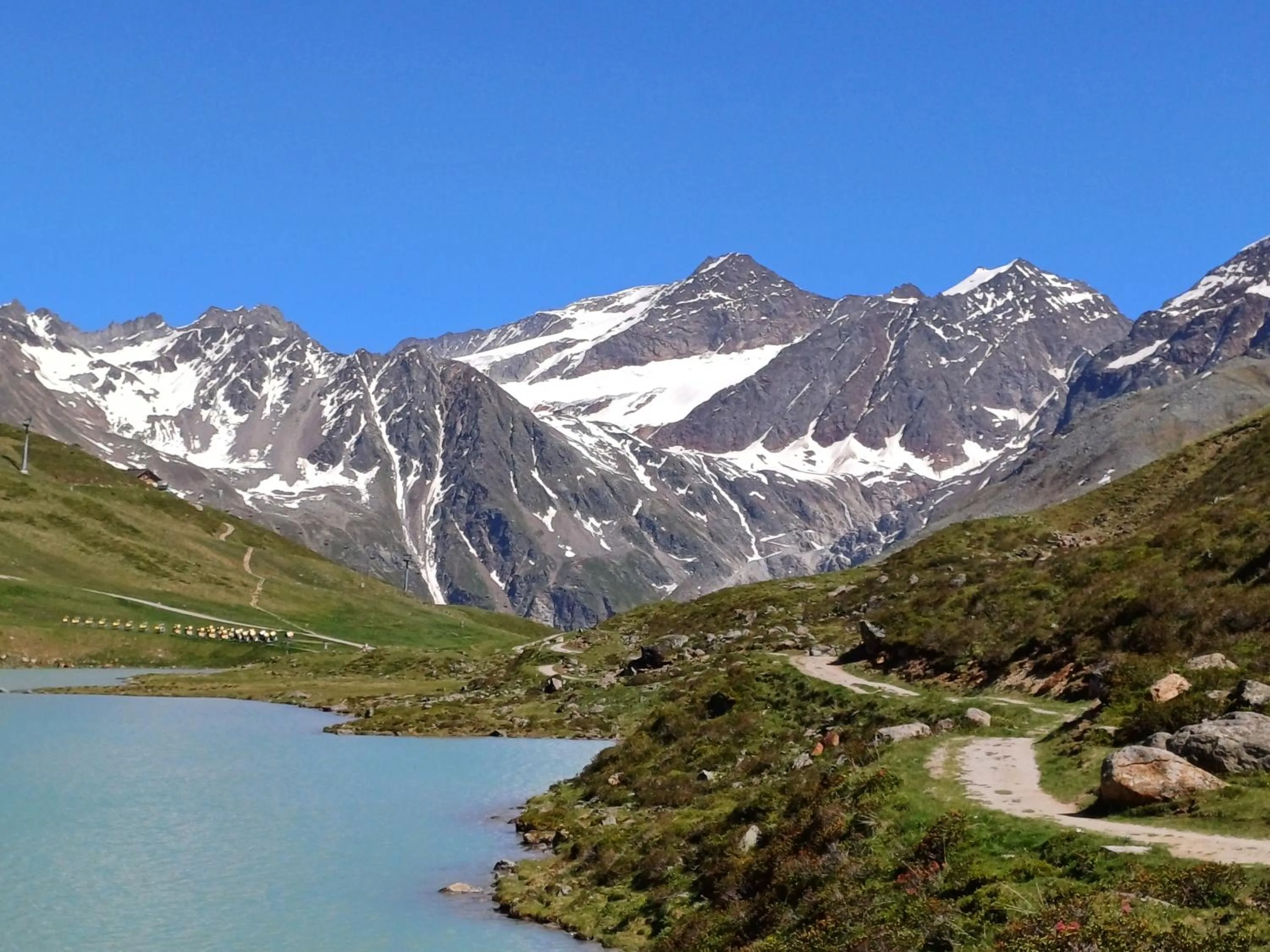 Hiking in Neuner Charlotte incl Skidepot an der Hochzeigerbahn