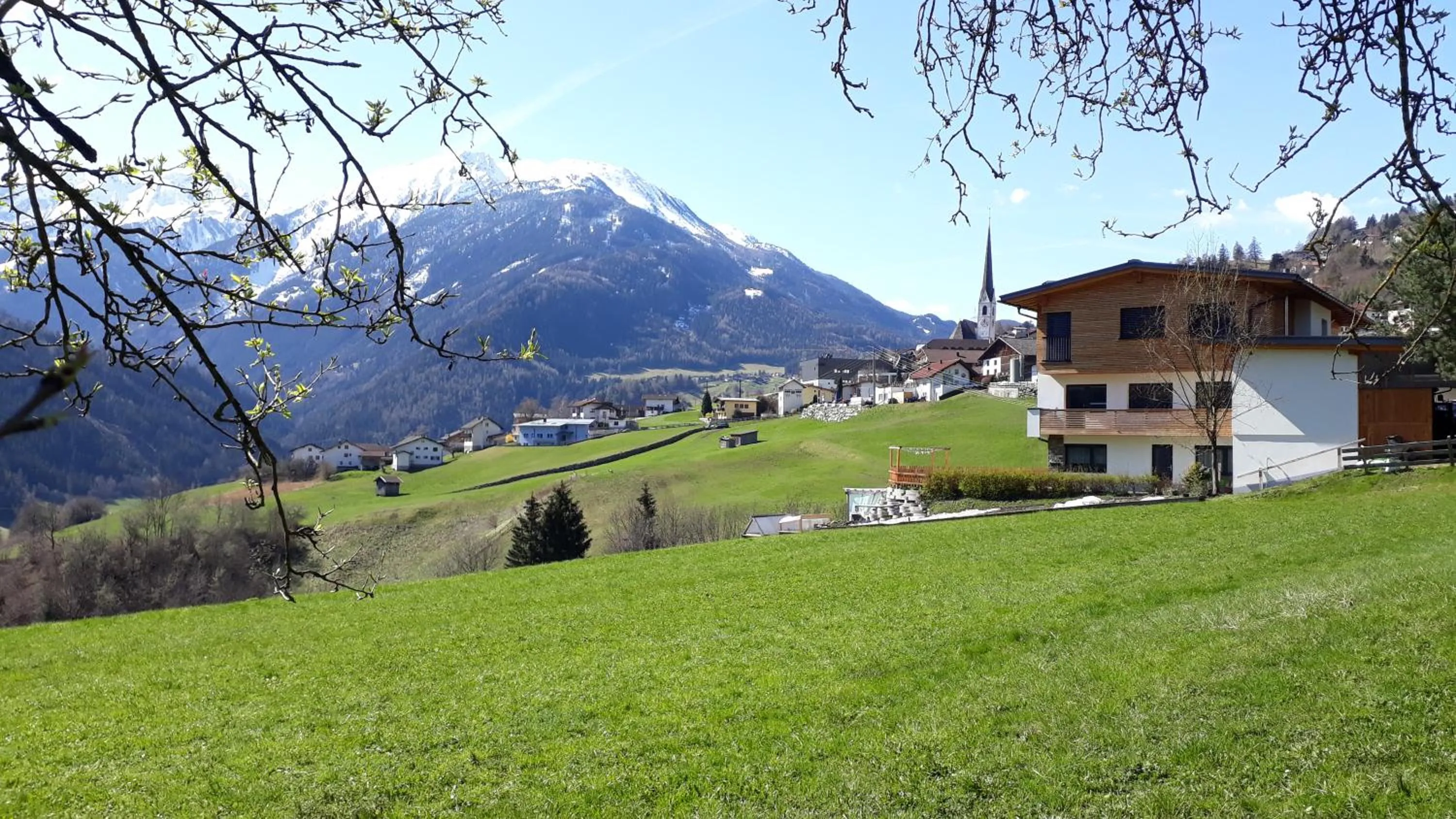 Property building in Neuner Charlotte incl Skidepot an der Hochzeigerbahn