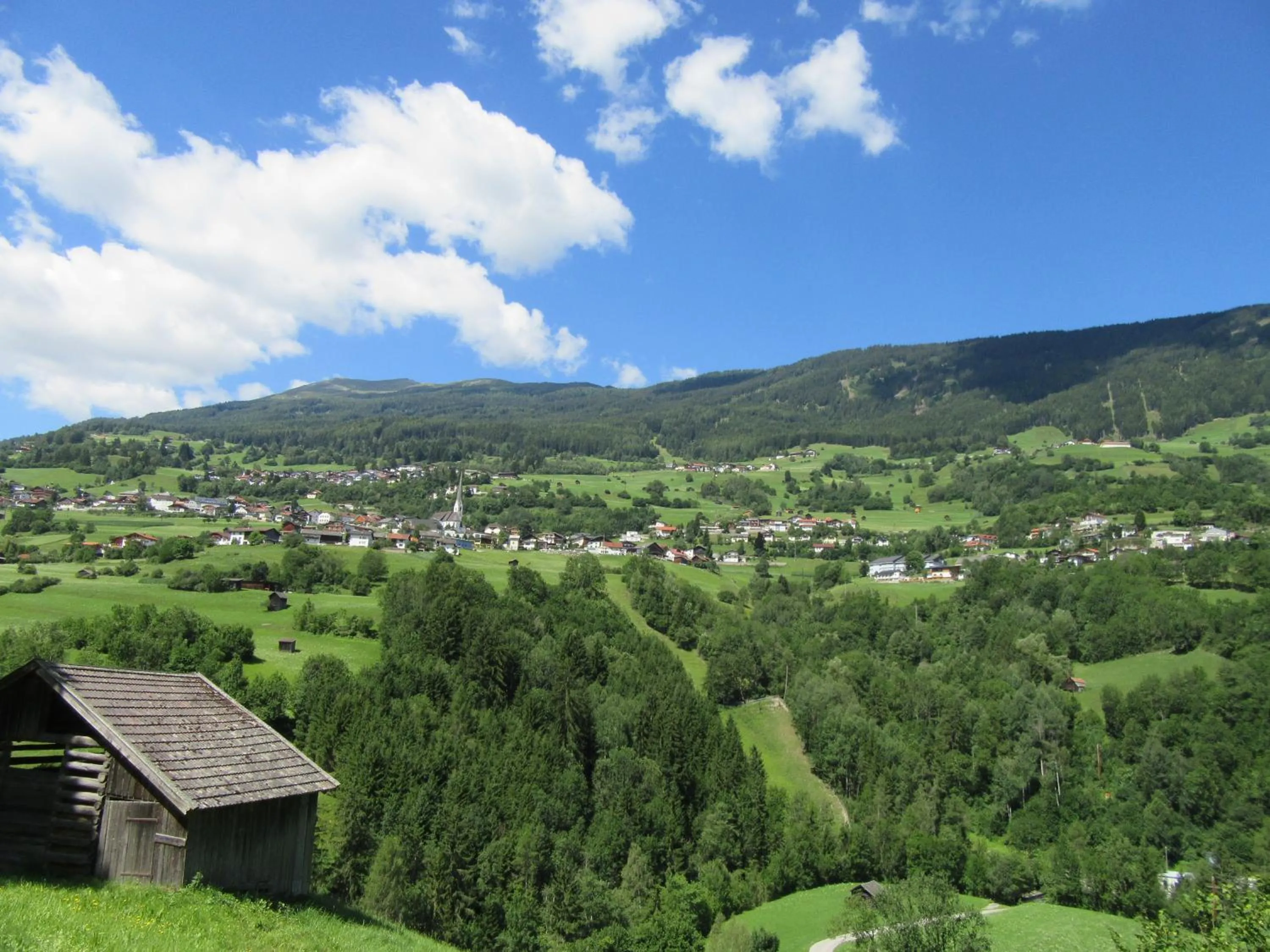 Natural landscape in Neuner Charlotte incl Skidepot an der Hochzeigerbahn