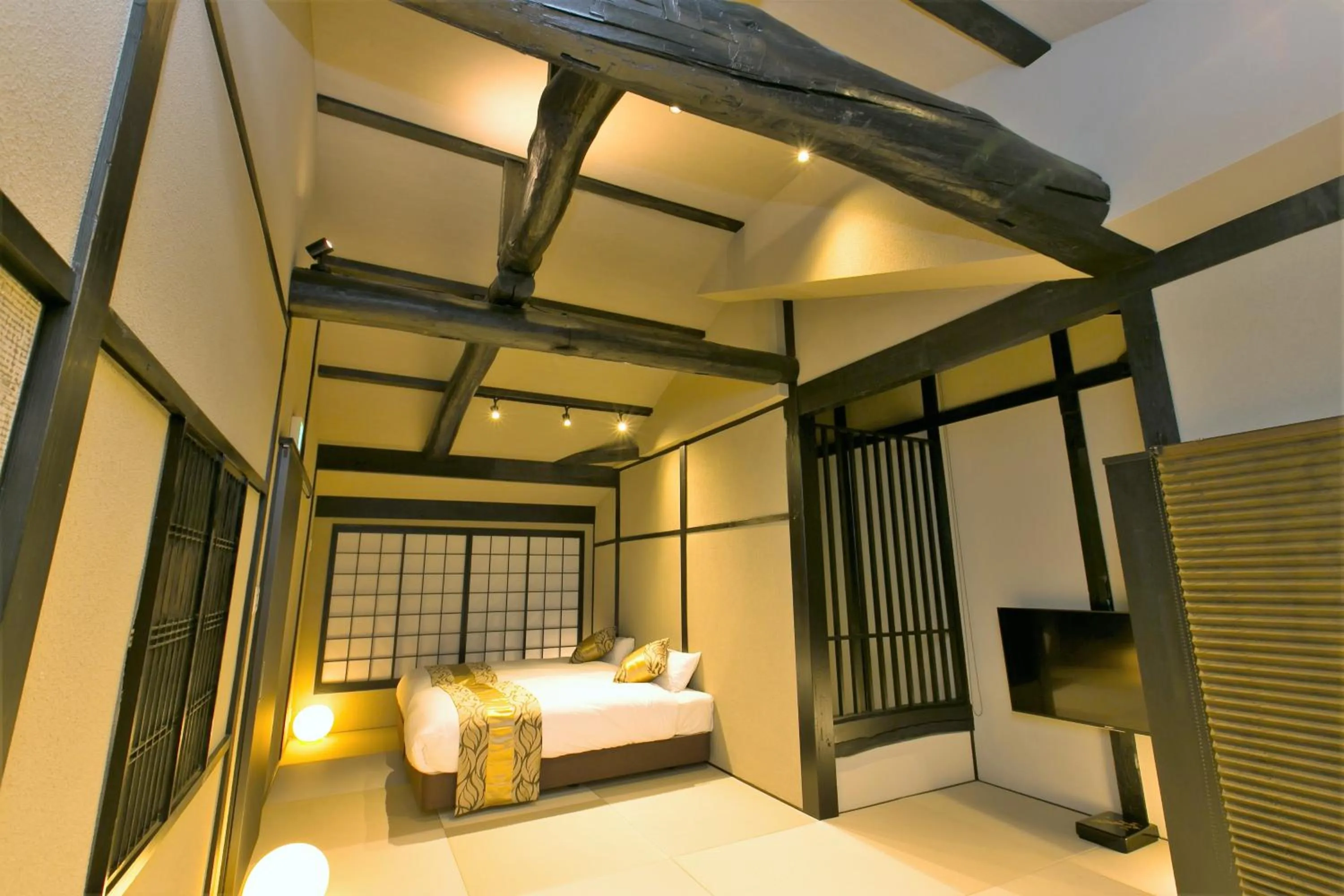 Bedroom, Bed in Hosta Umekoji Akari