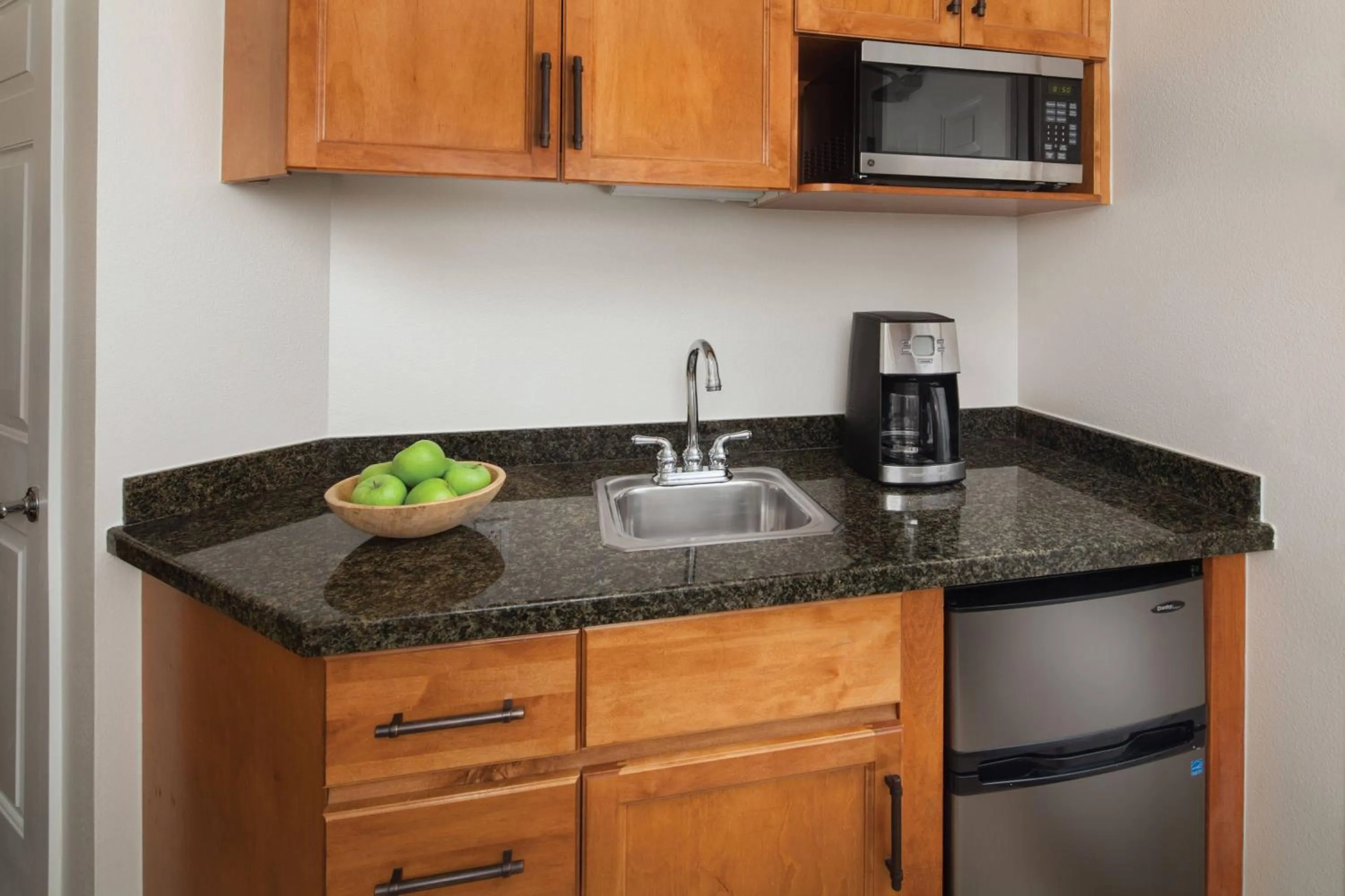 Kitchen or kitchenette in Marriott's Shadow Ridge I - The Villages