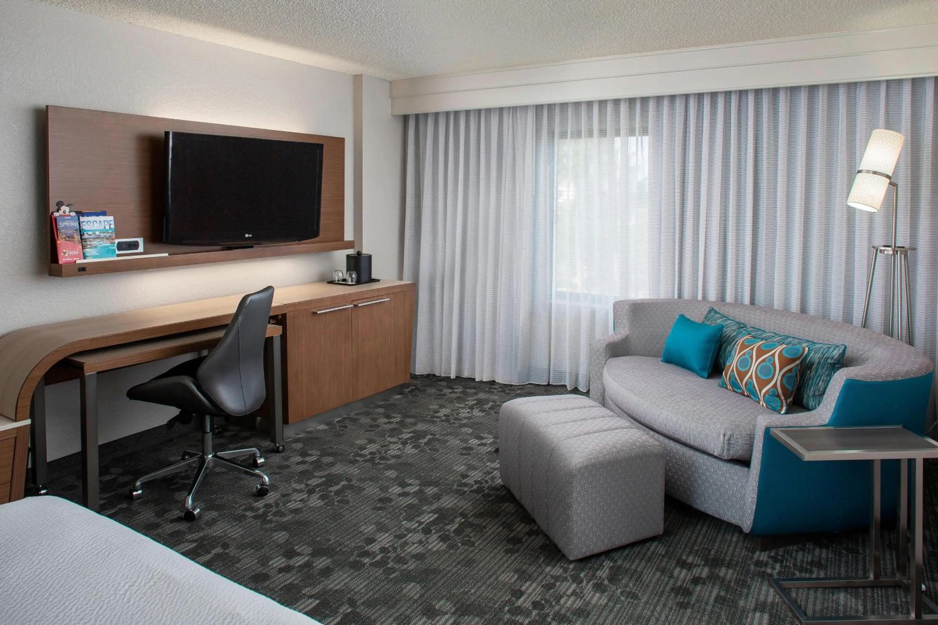 Photo of the whole room in Courtyard by Marriott Orlando Lake Buena Vista in the Marriott Village