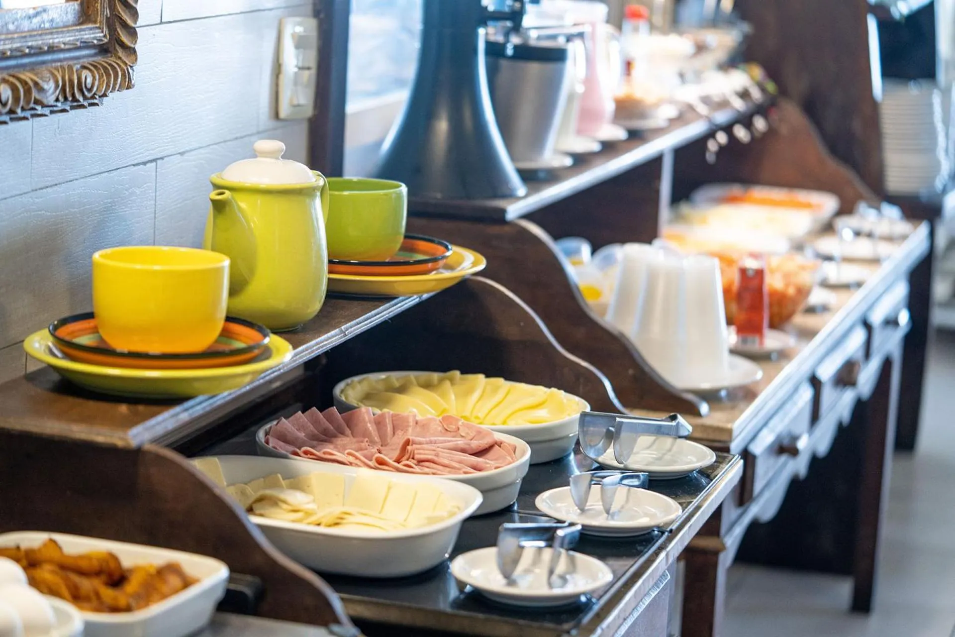 Buffet breakfast in Hotel Costeiro