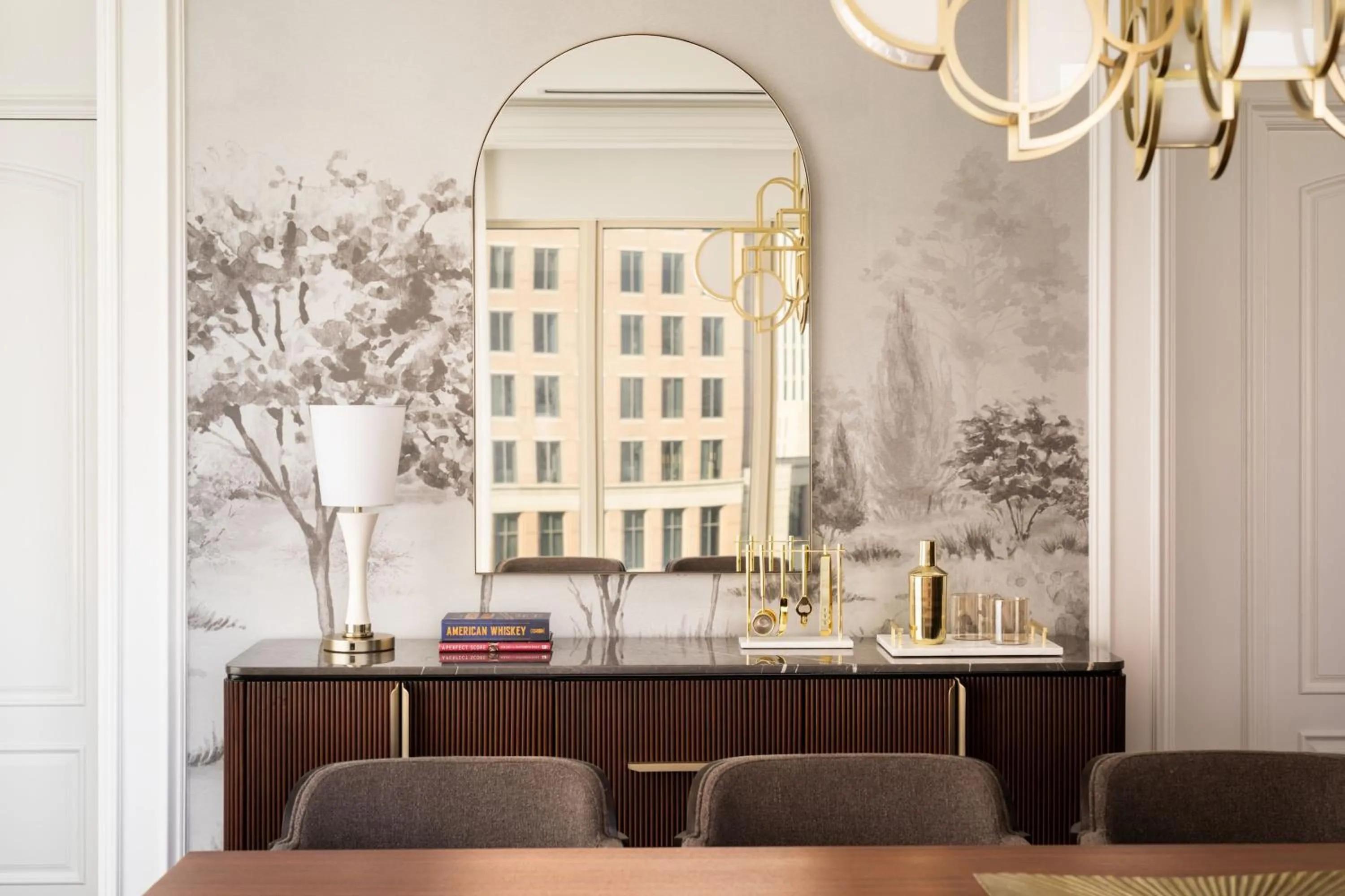 Lounge or bar in The Ritz-Carlton, Dallas