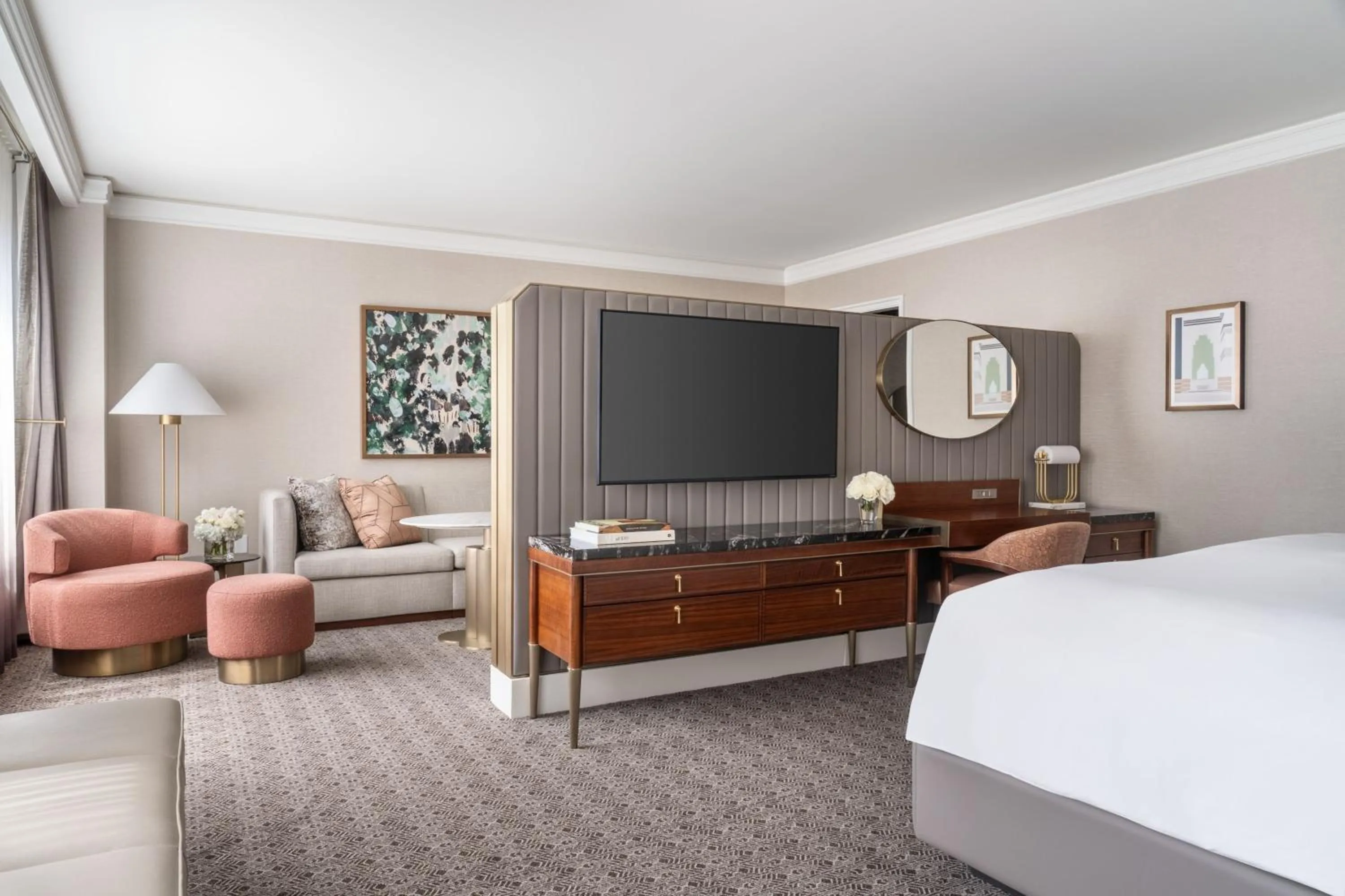 Photo of the whole room, Bed in The Ritz-Carlton, Dallas