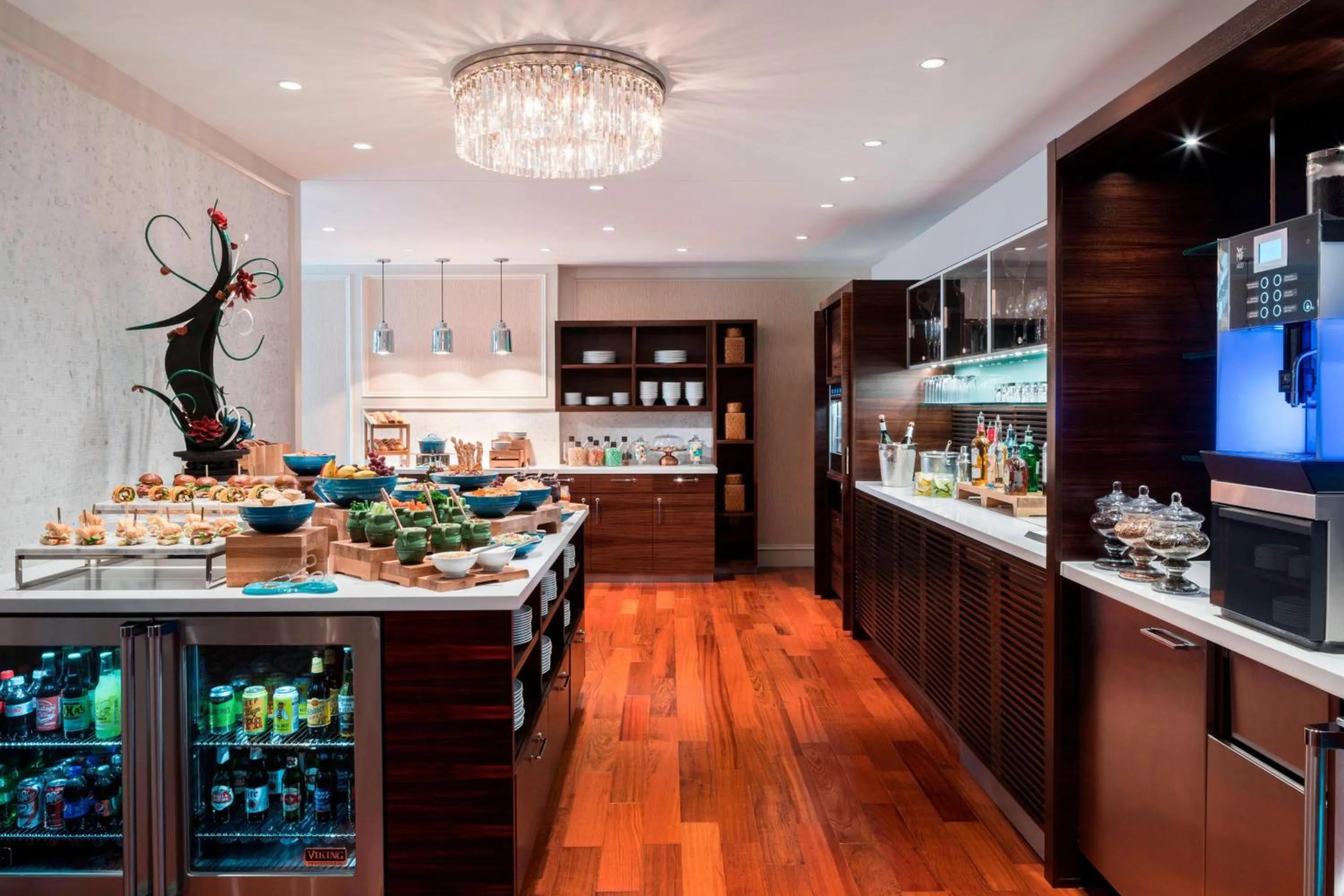 Lounge or bar in The Ritz-Carlton, Dallas