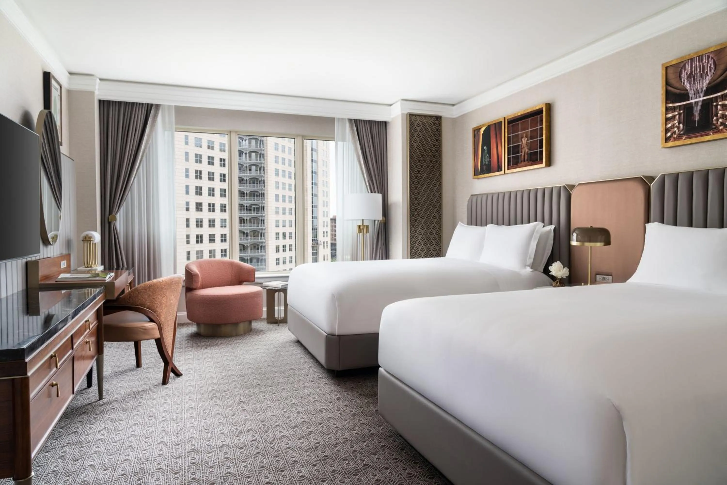 Photo of the whole room, Bed in The Ritz-Carlton, Dallas