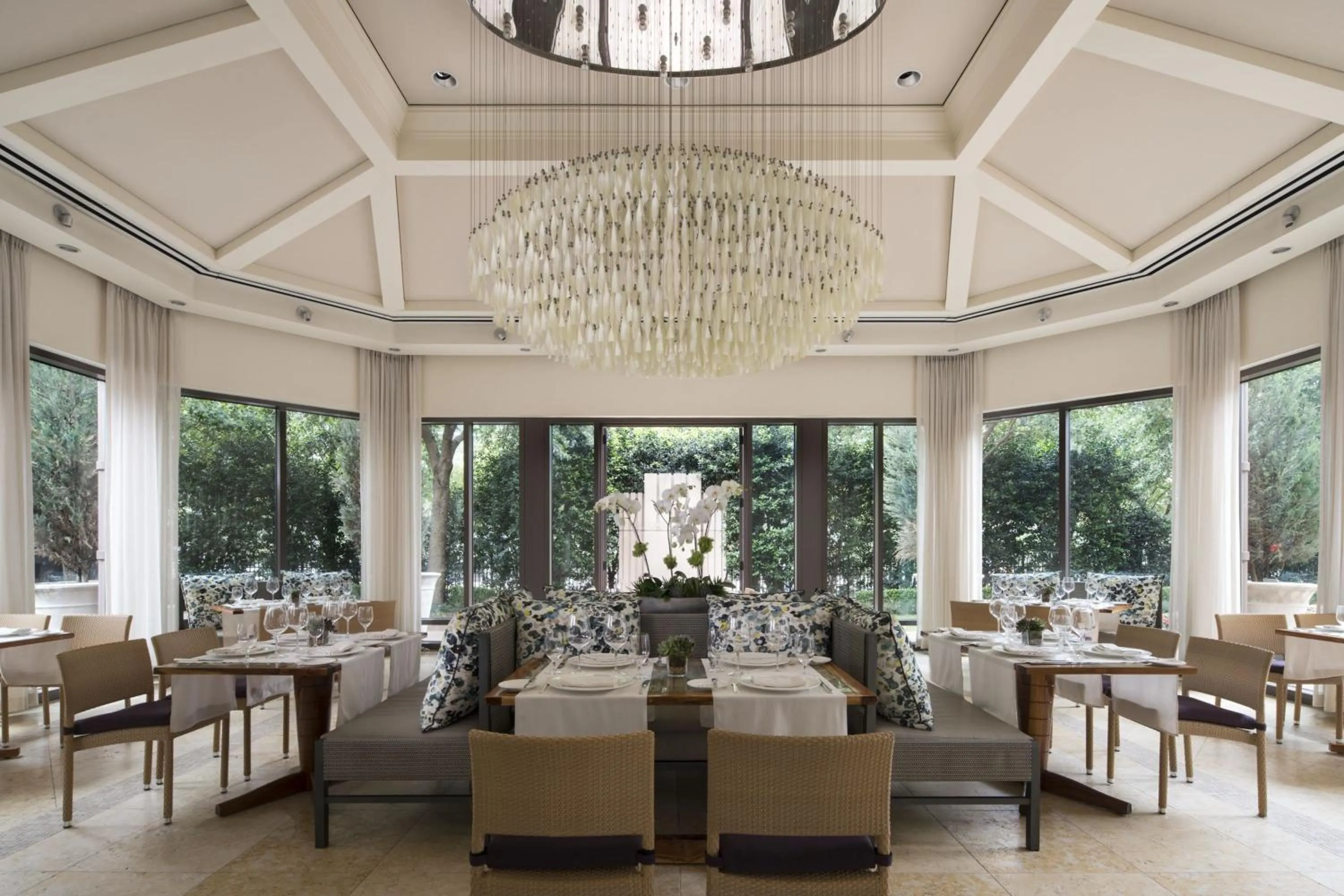 Restaurant/places to eat in The Ritz-Carlton, Dallas