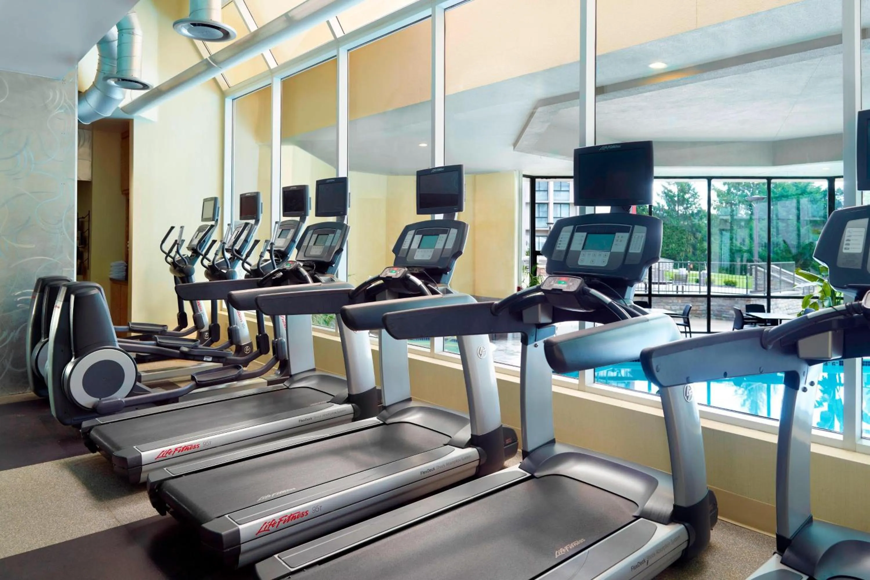 Fitness centre/facilities in Marriott at the University of Dayton