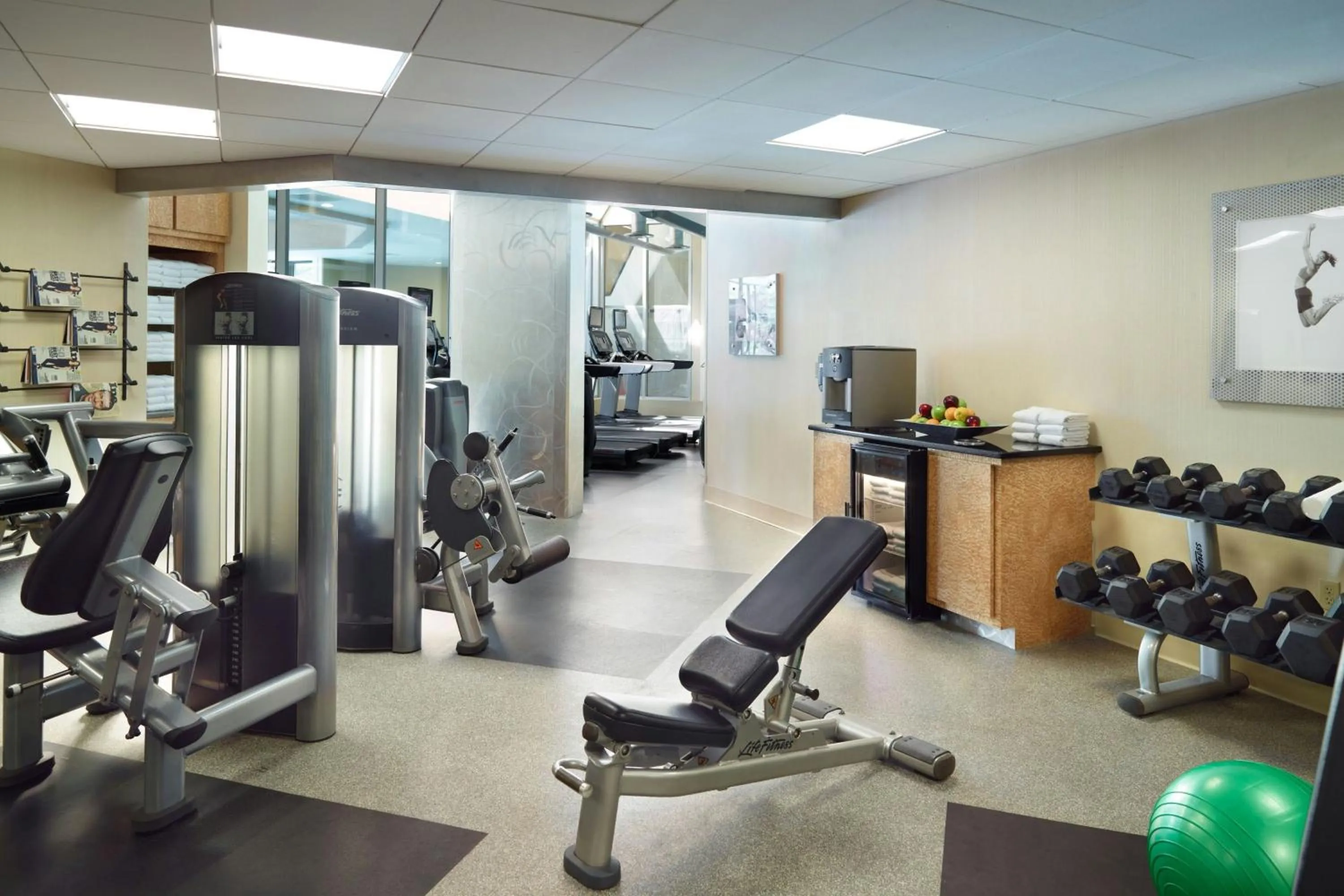 Fitness centre/facilities in Marriott at the University of Dayton