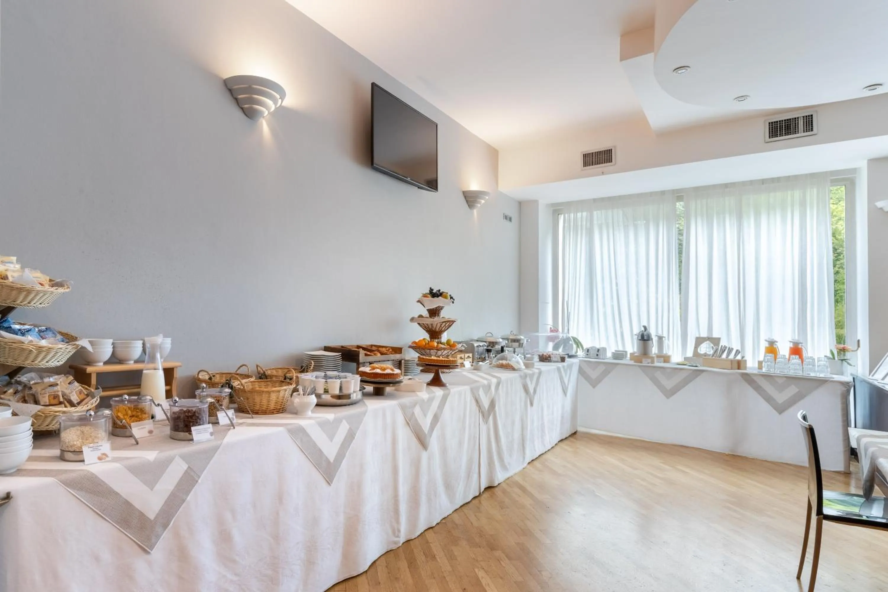 Buffet breakfast in Aston Hotel