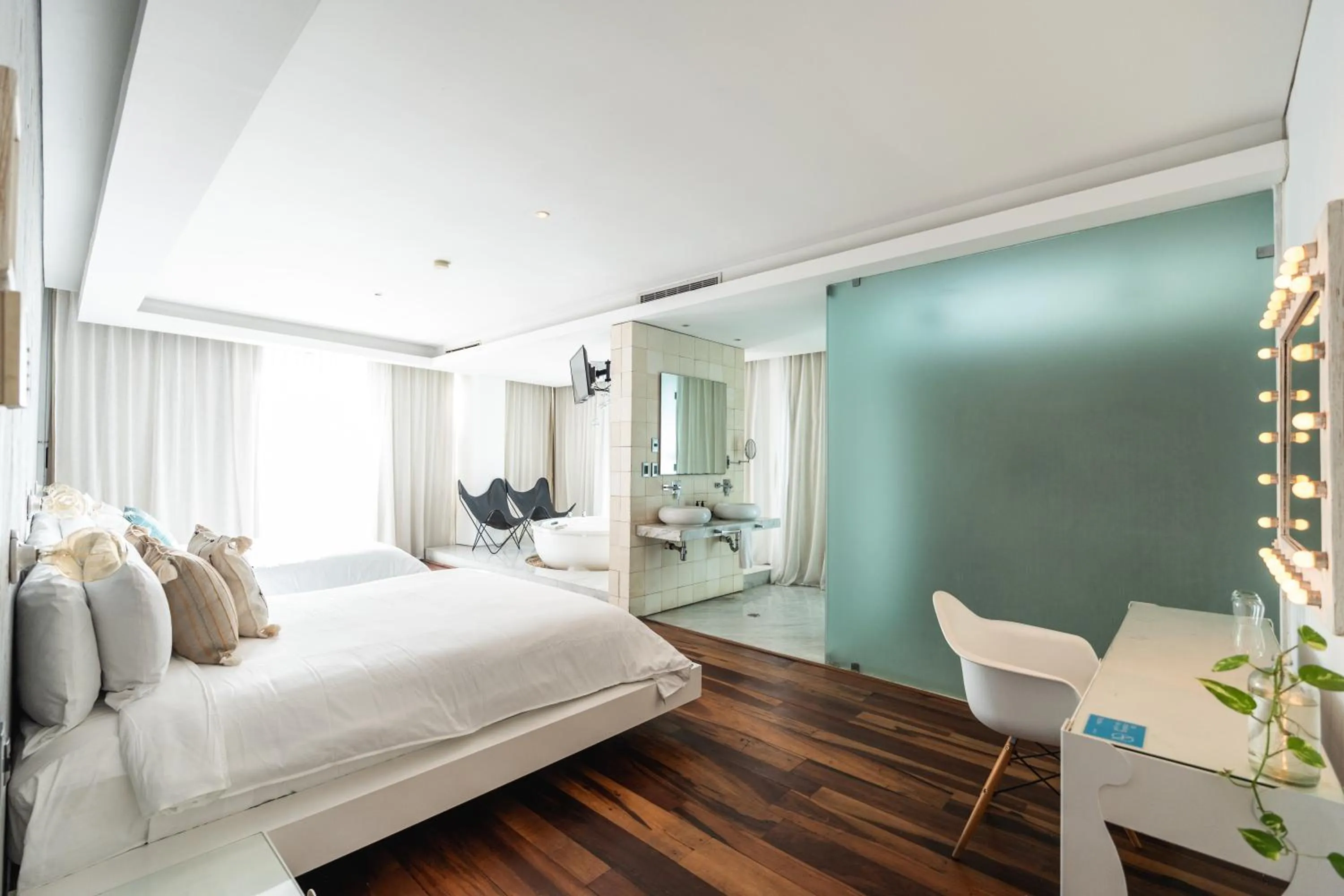 Bed in Be Playa Hotel Boutique & Rooftop Bar - Adults Only