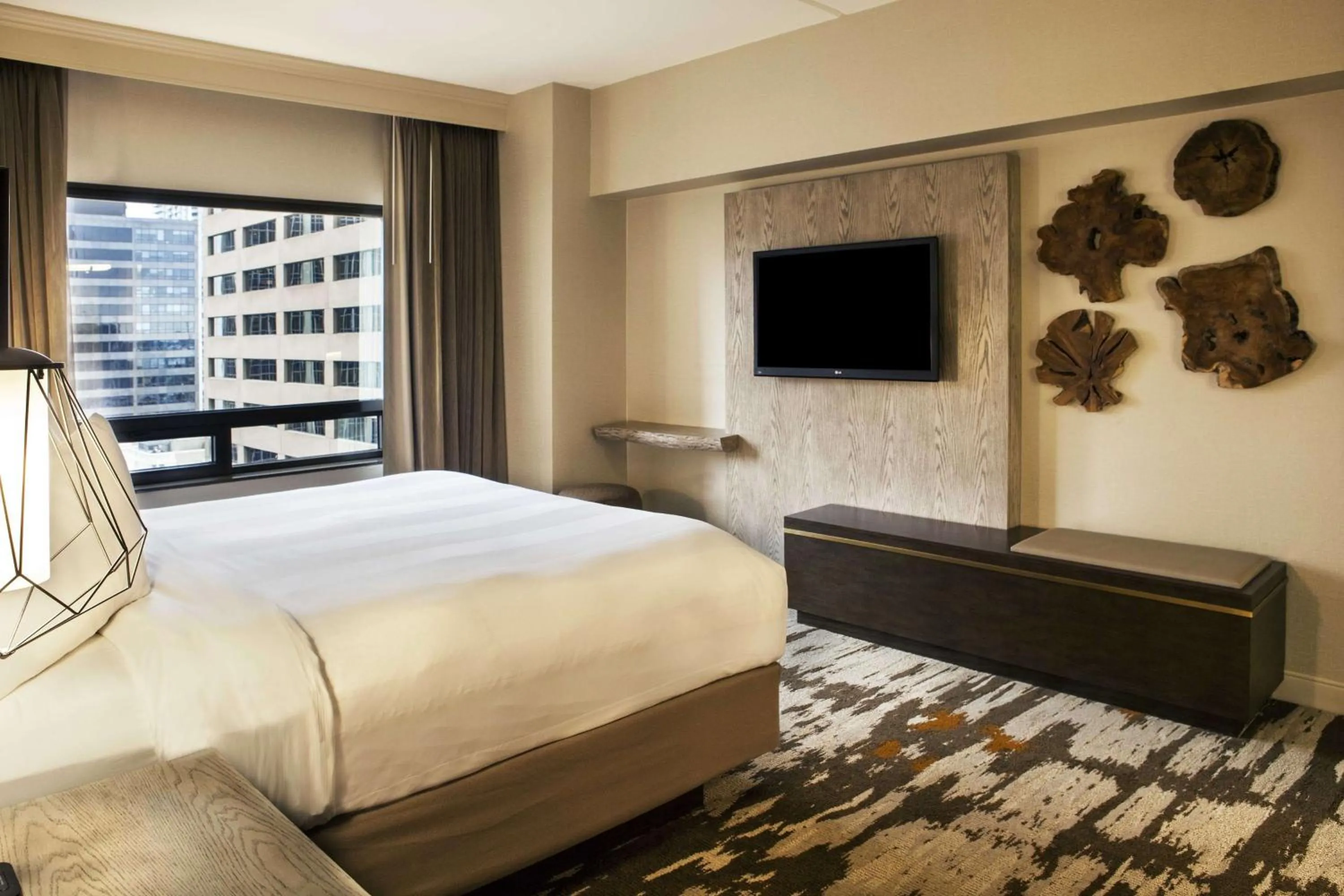 View (from property/room), Bed in Hilton Denver City Center