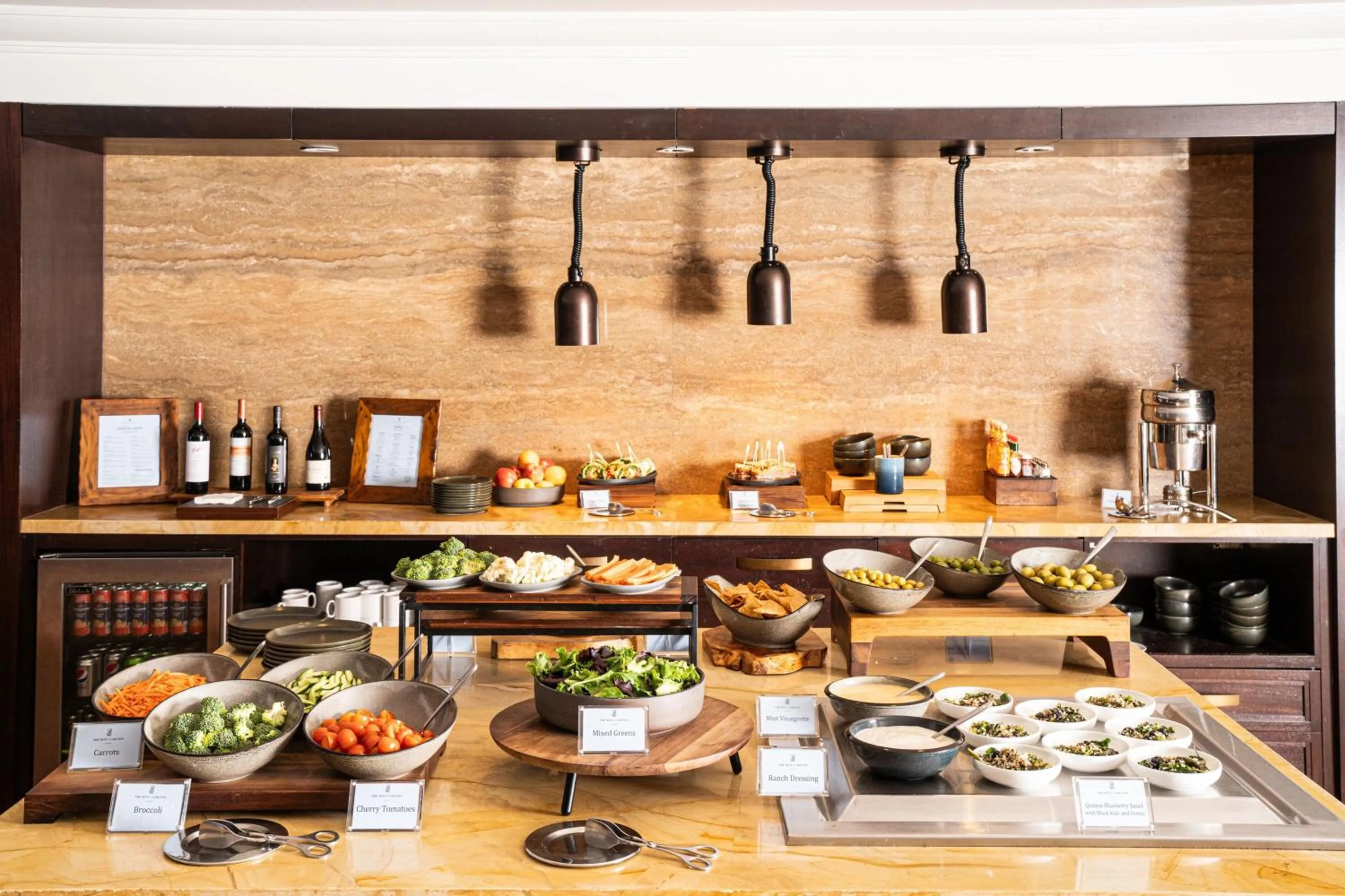 Lounge or bar in The Ritz-Carlton, Denver