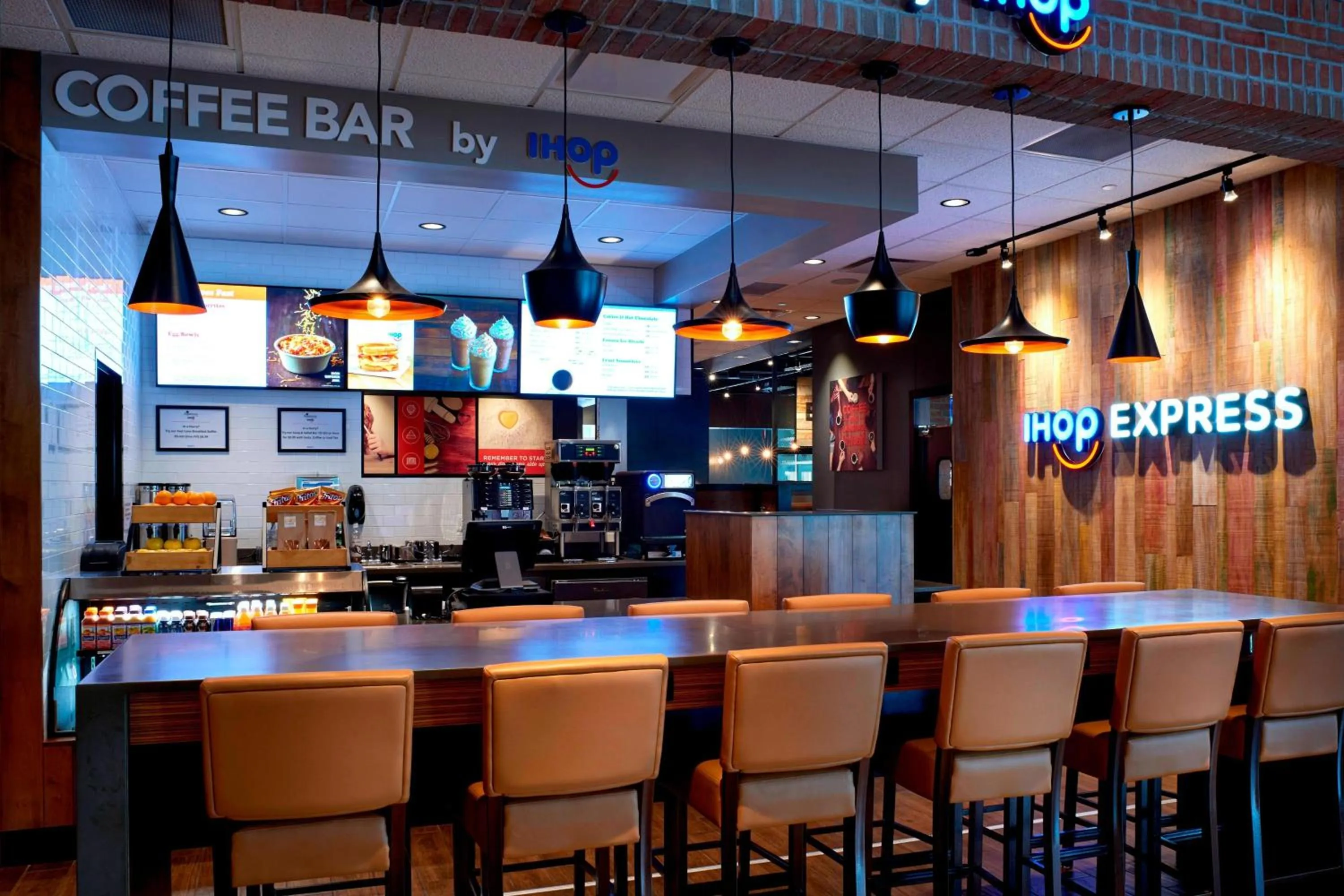 Restaurant/places to eat in Courtyard by Marriott Detroit Downtown