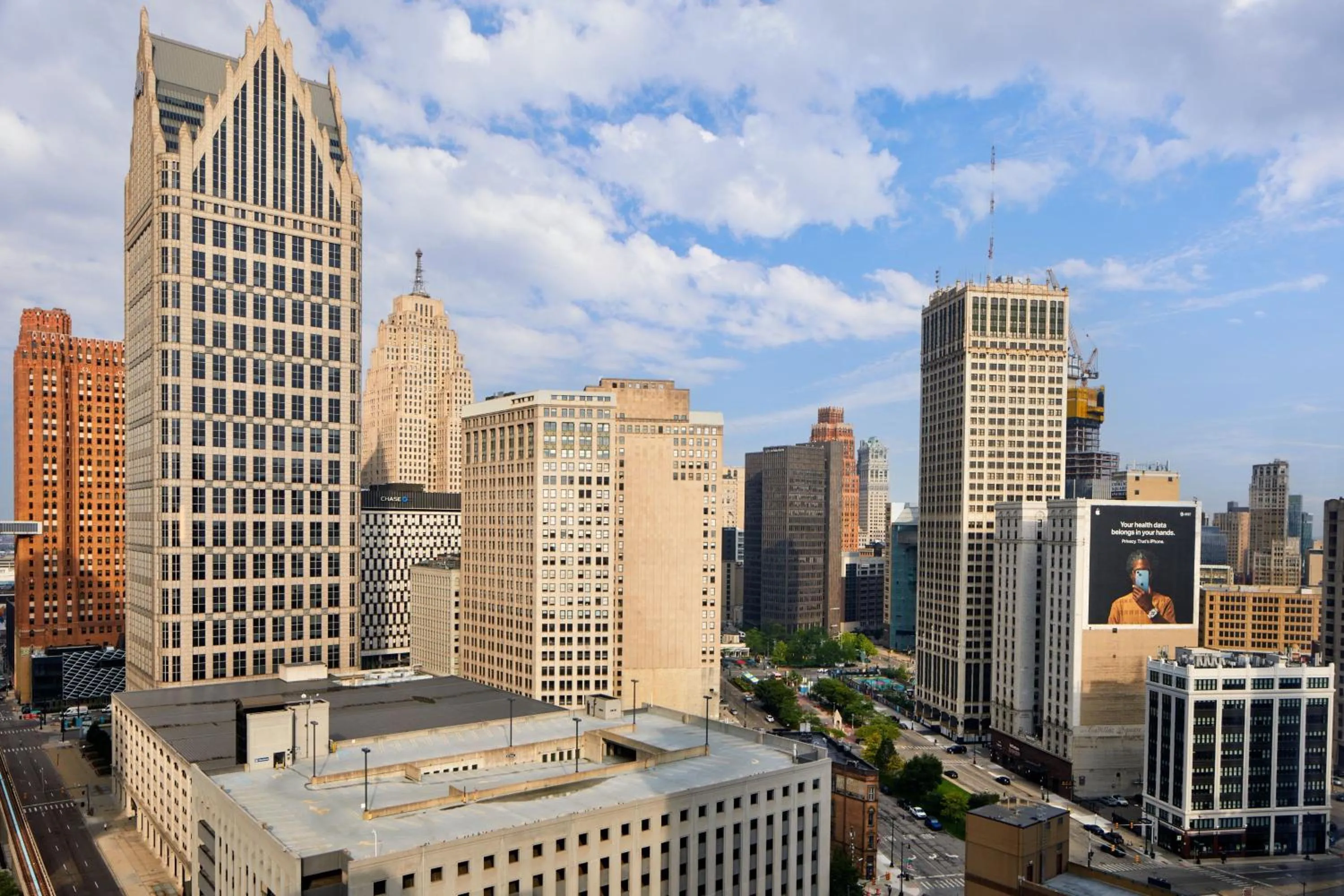 Photo of the whole room in Courtyard by Marriott Detroit Downtown