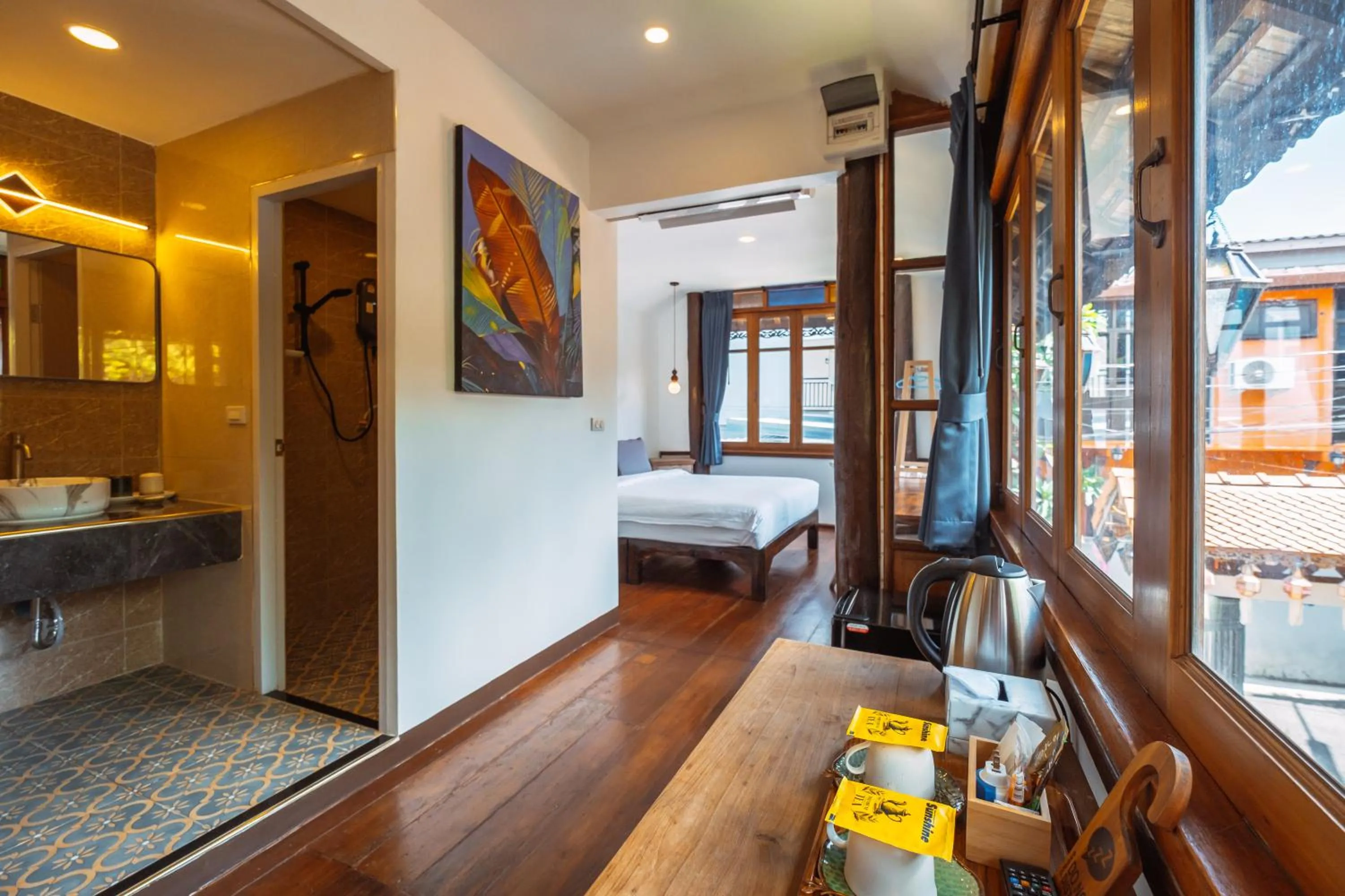 Photo of the whole room, Bed in Pao Come Boutique House