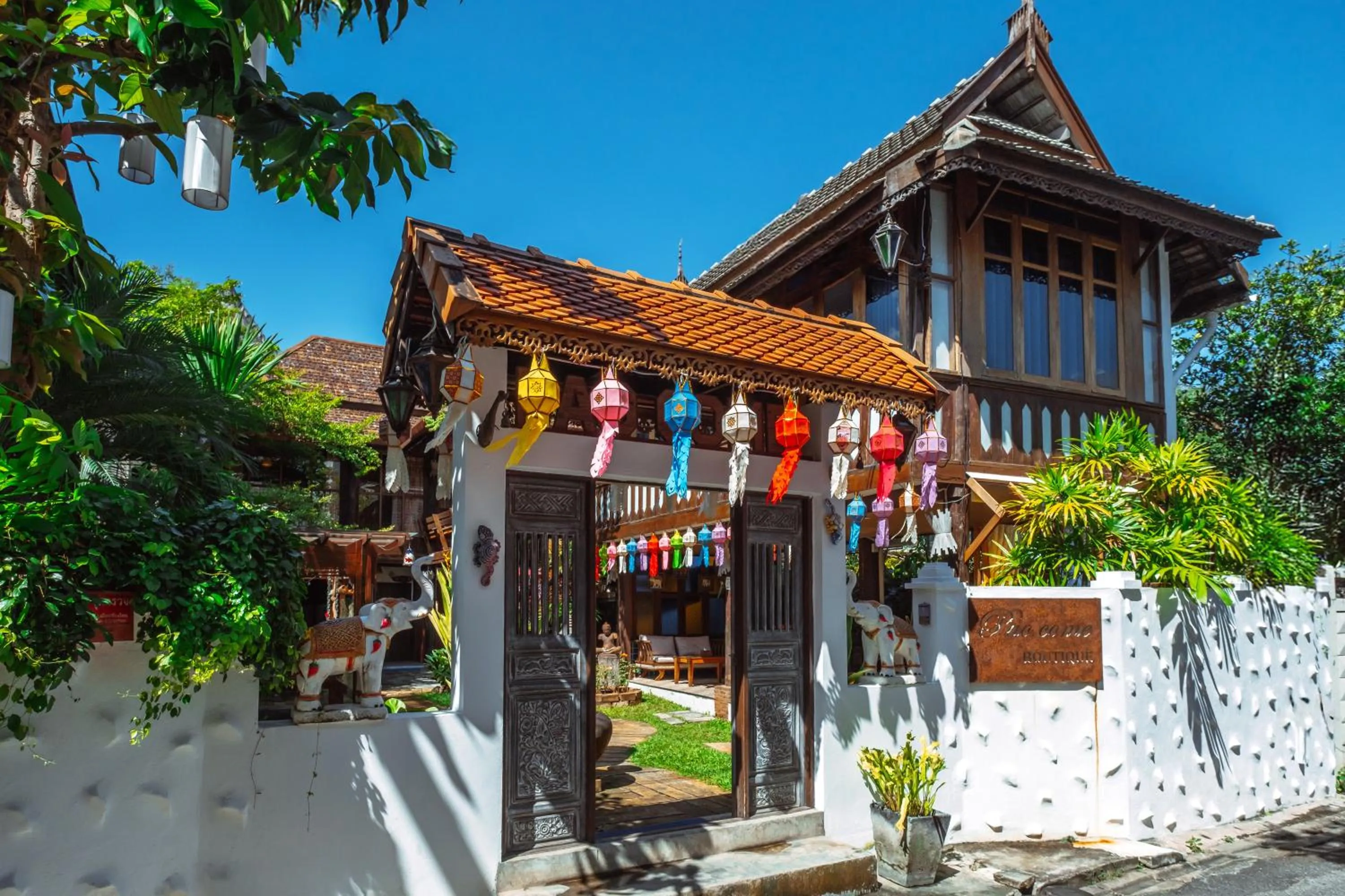 Property building in Pao Come Boutique House