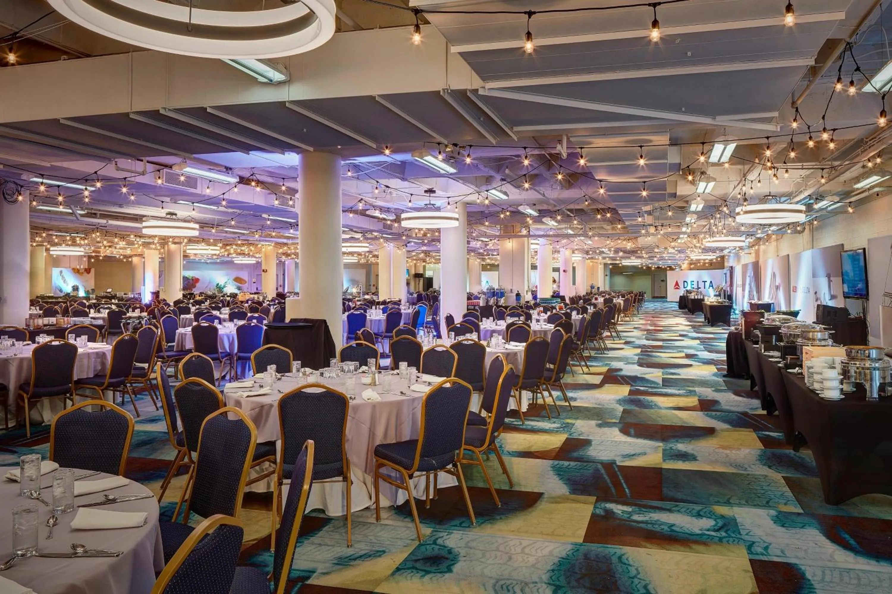 Meeting/conference room in Detroit Marriott at the Renaissance Center
