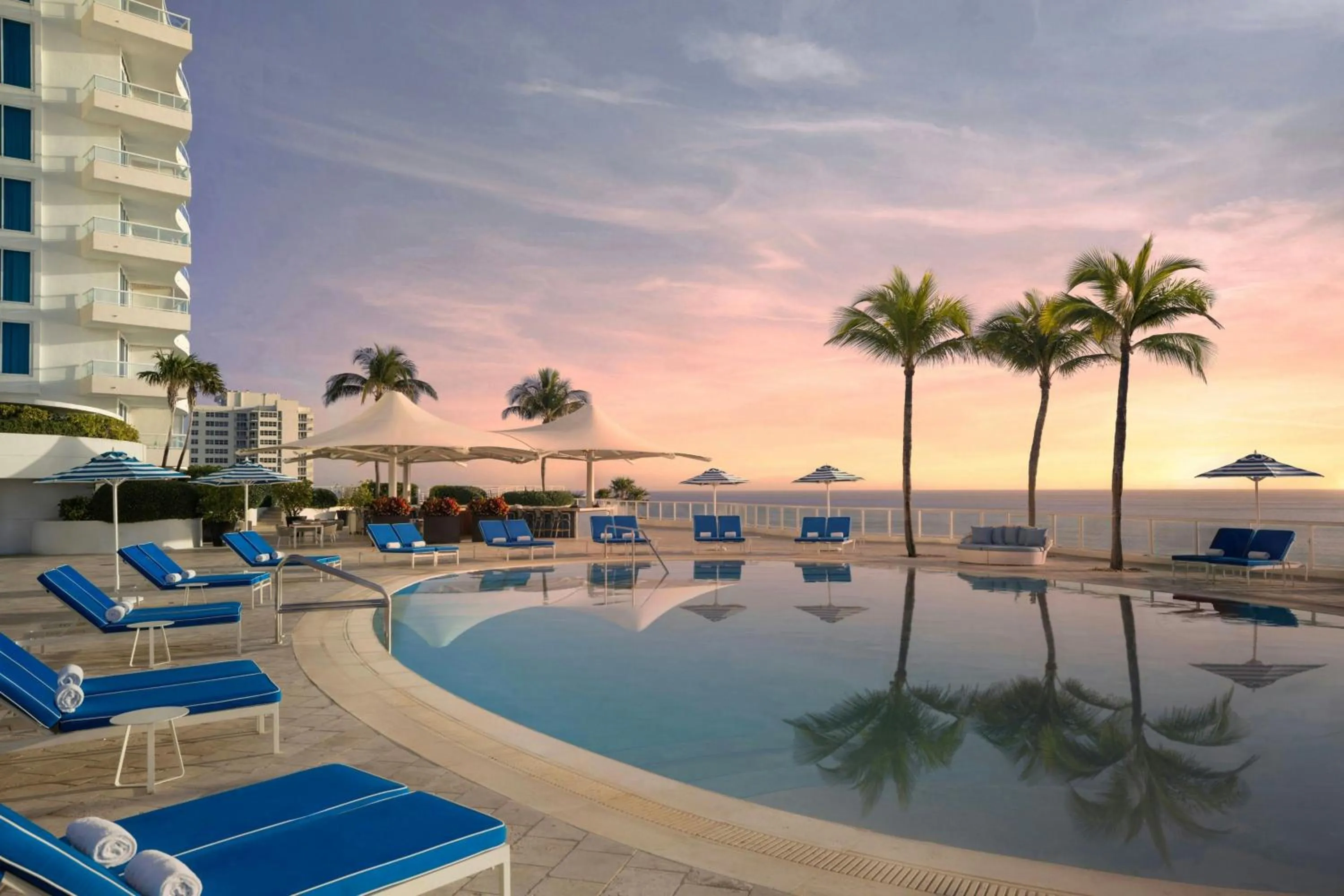 Swimming pool in The Ritz-Carlton, Fort Lauderdale