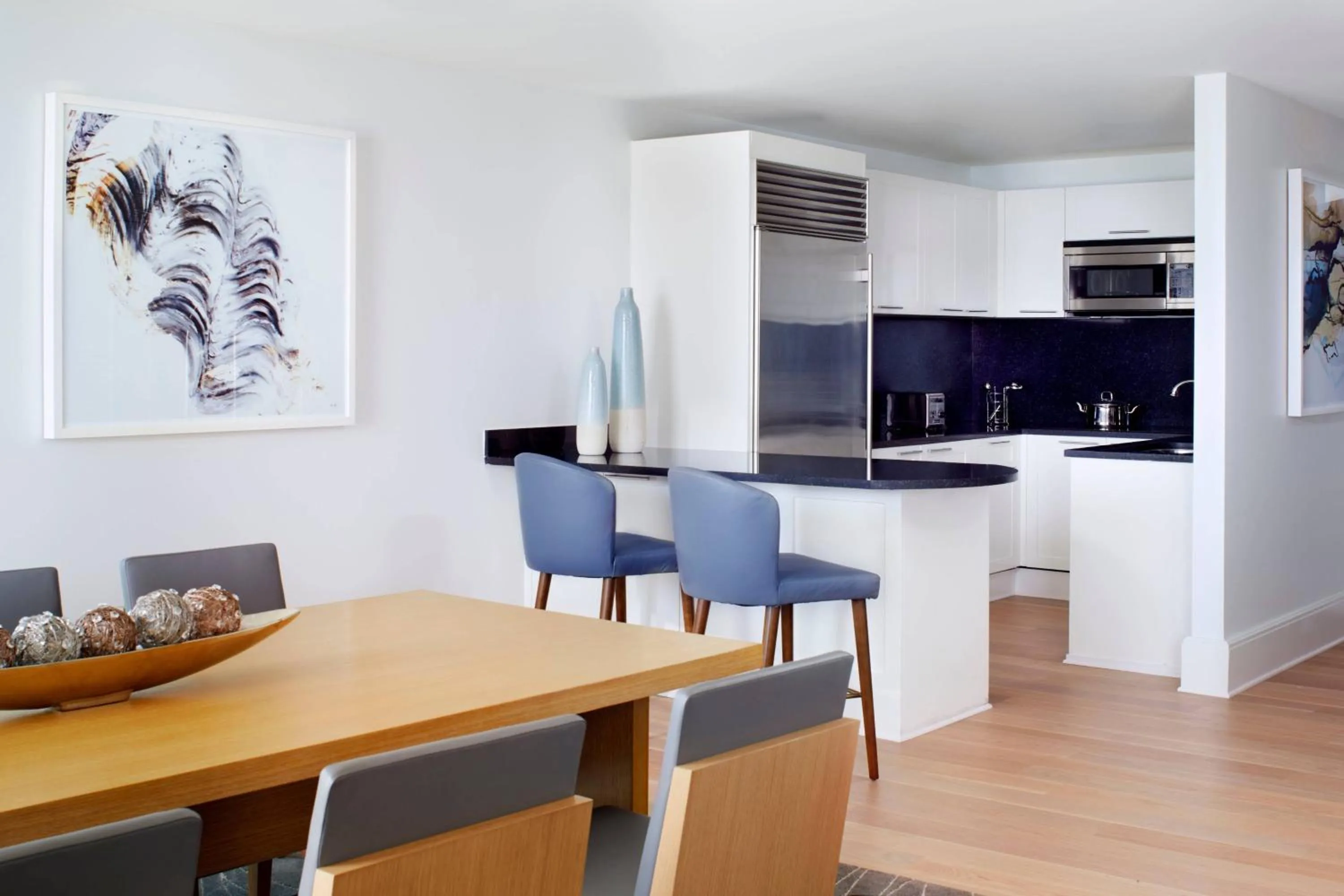 Kitchen or kitchenette in The Ritz-Carlton, Fort Lauderdale