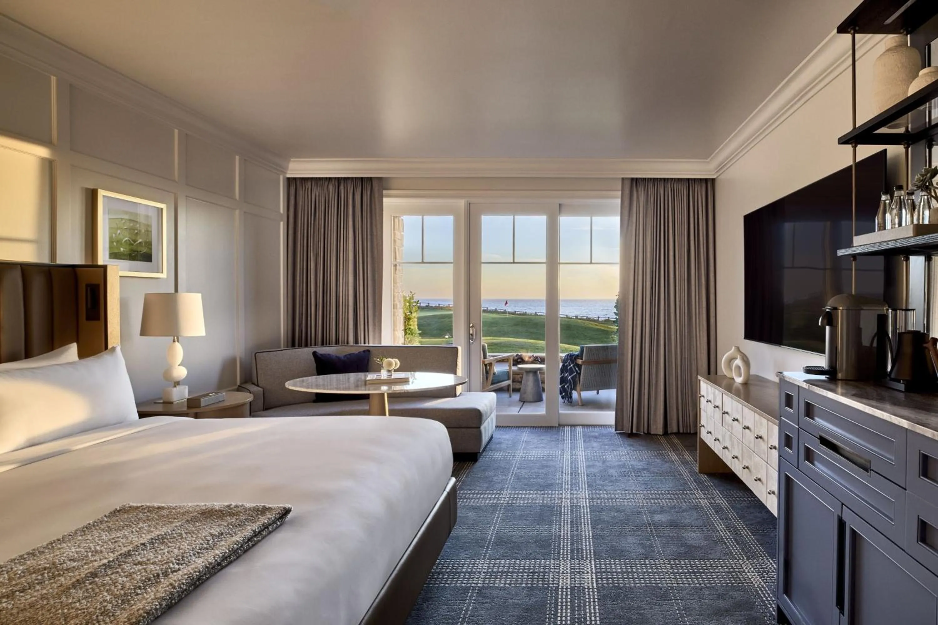 Photo of the whole room, Bed in The Ritz-Carlton, Half Moon Bay