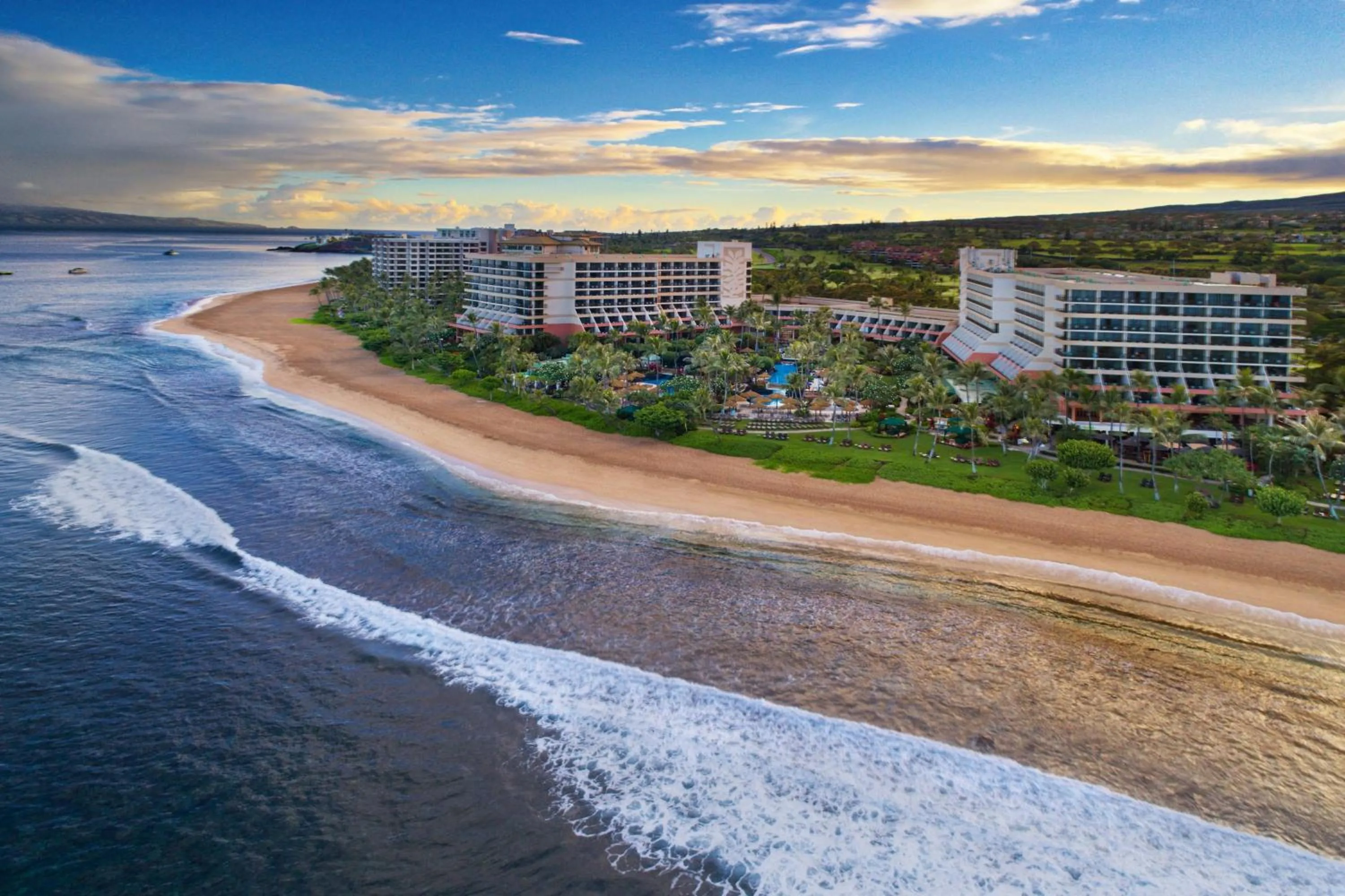 Property building in Marriott's Maui Ocean Club - Molokai, Maui & Lanai Towers