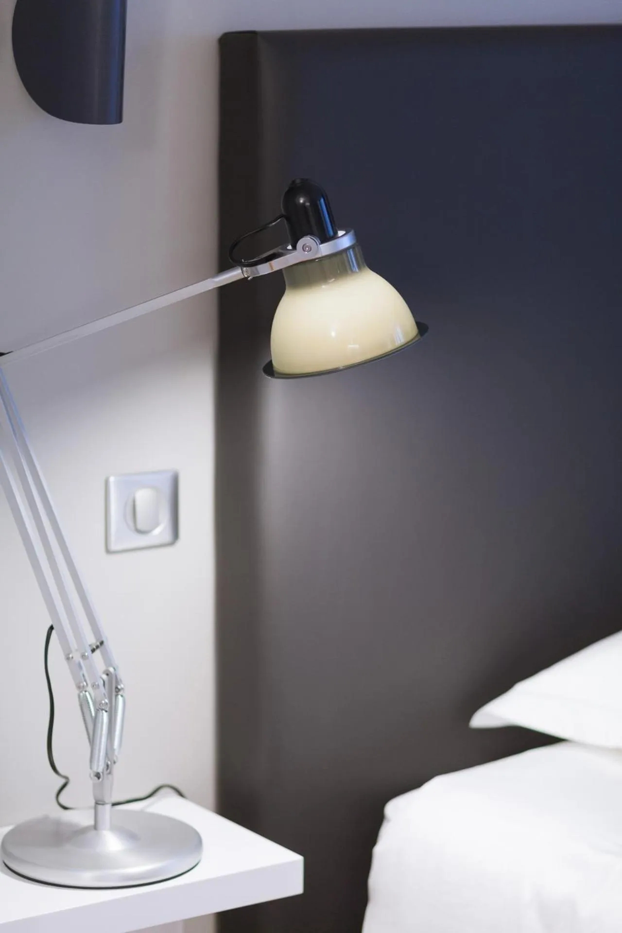 Bed in Studio luxe hyper centre piscine