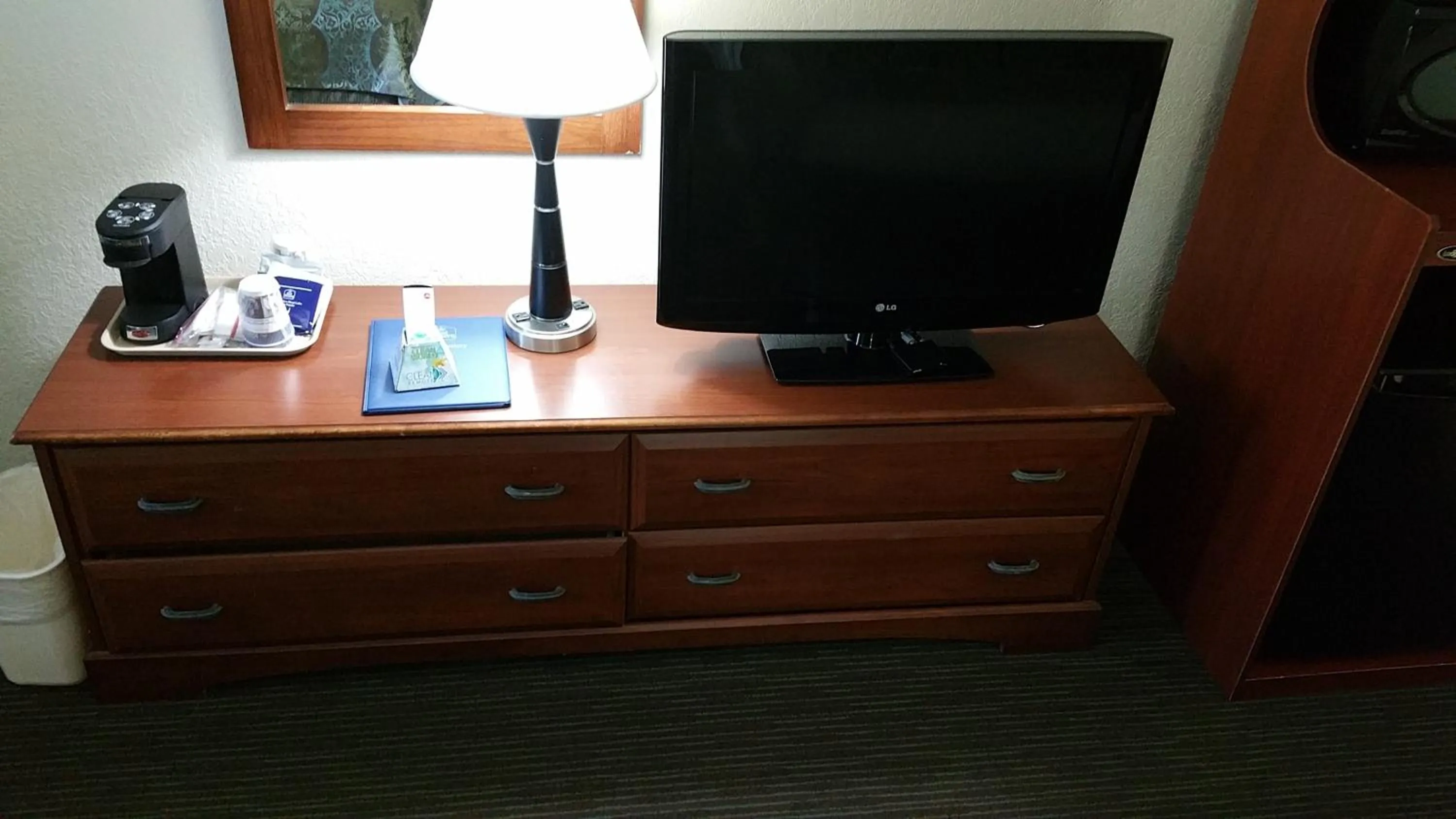 TV and multimedia in Baymont by Wyndham Sarasota