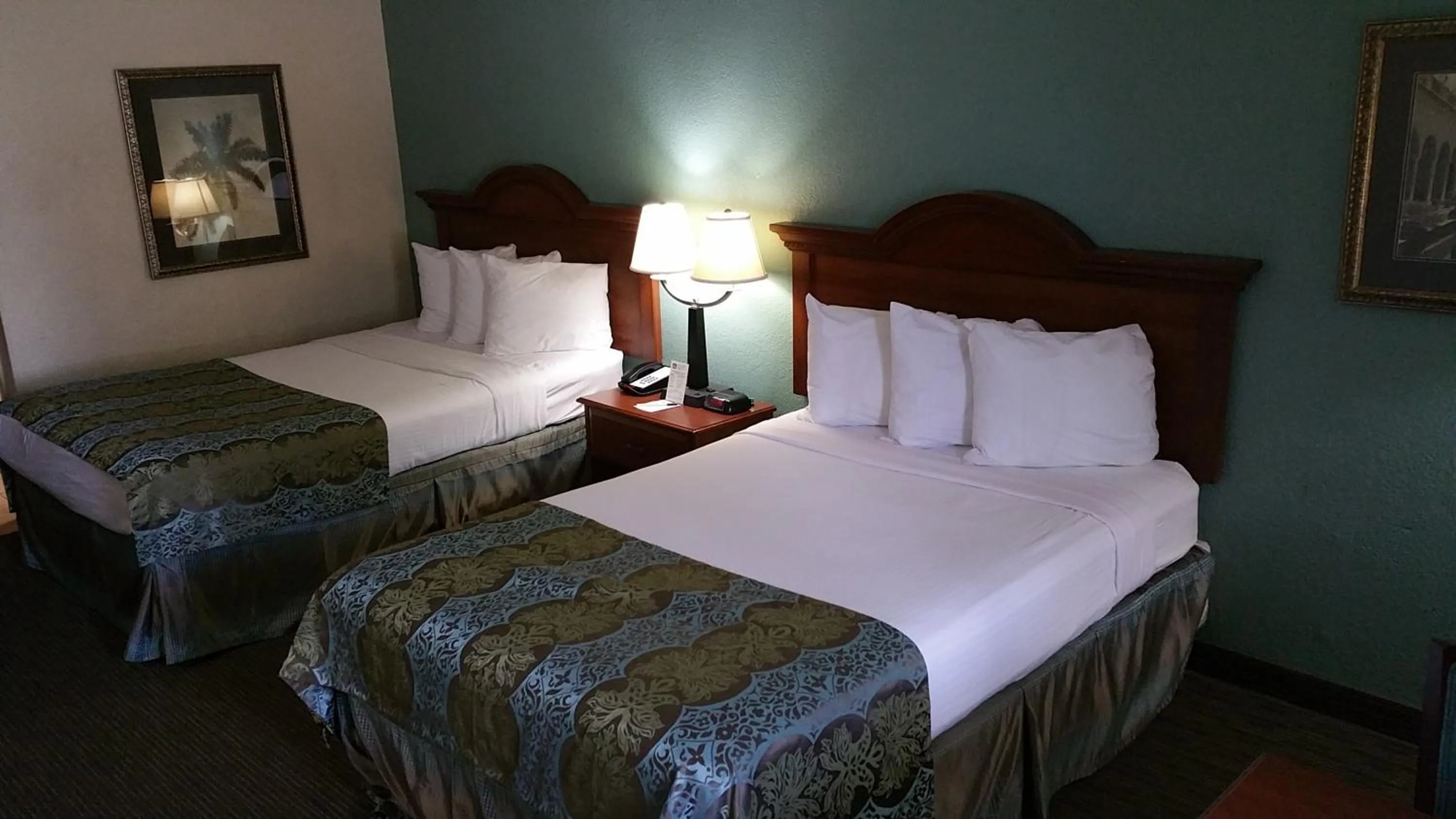 Photo of the whole room in Baymont by Wyndham Sarasota